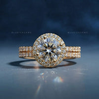 The "Star-Crossed" Halo: Dreamy Split Shank Ring for Modern Icons