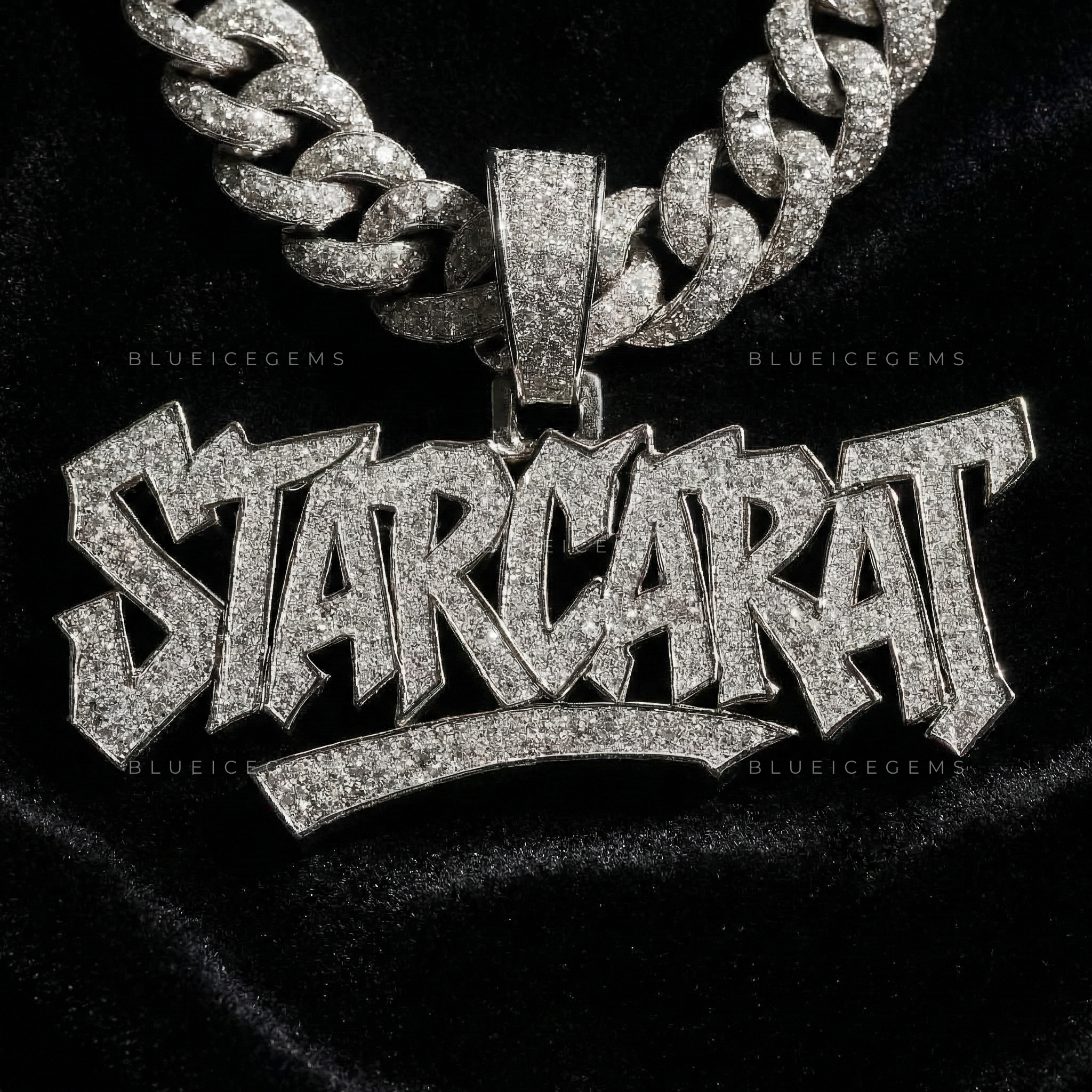 The "STARCARAT" Urban Monument: Jagged Graffiti Script & Curved Arch Pendant