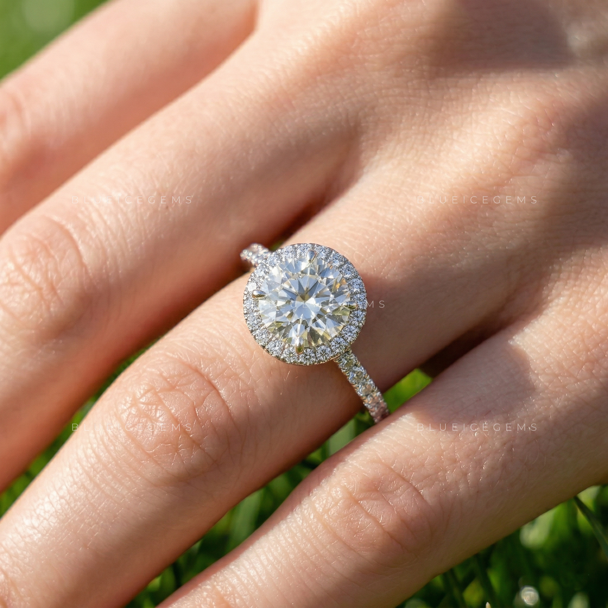 Stellar Radiance Round Cut Pavé Engagement Ring