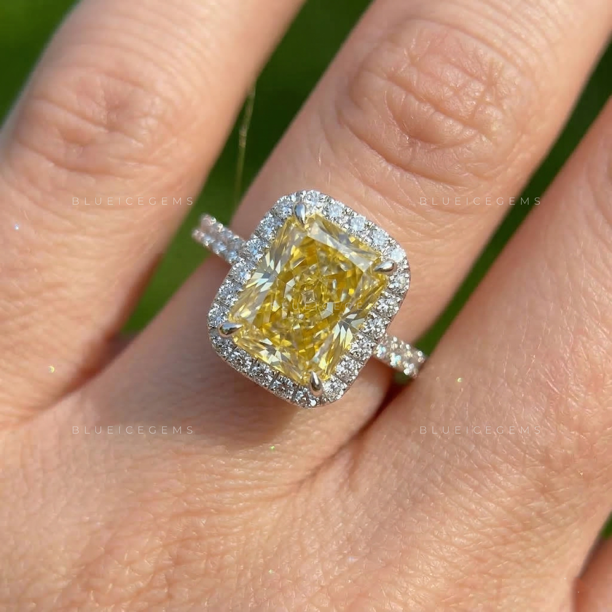 Golden Solitaire Radiant Cut Fancy Yellow Ring