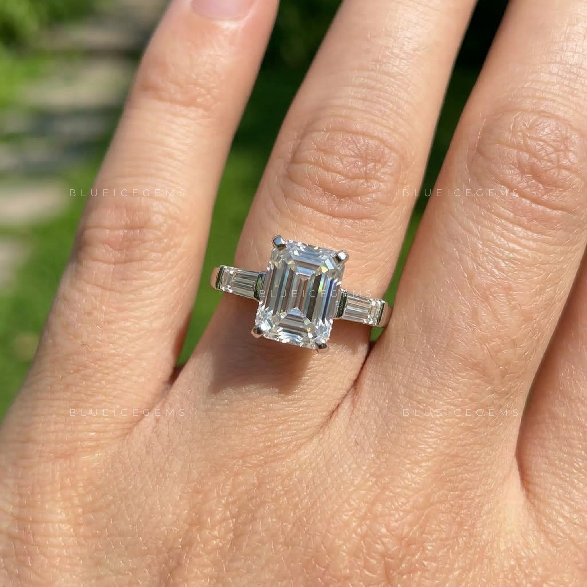 Art Deco Elegance Emerald and Baguette Trilogy Ring