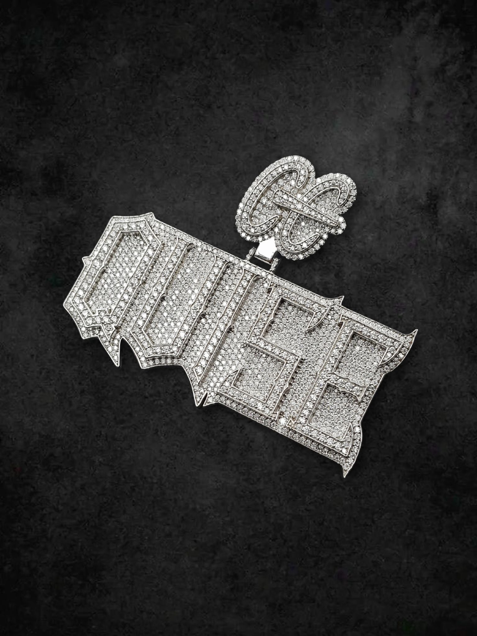QUISE Bling Nameplate – GC Edition Pendant