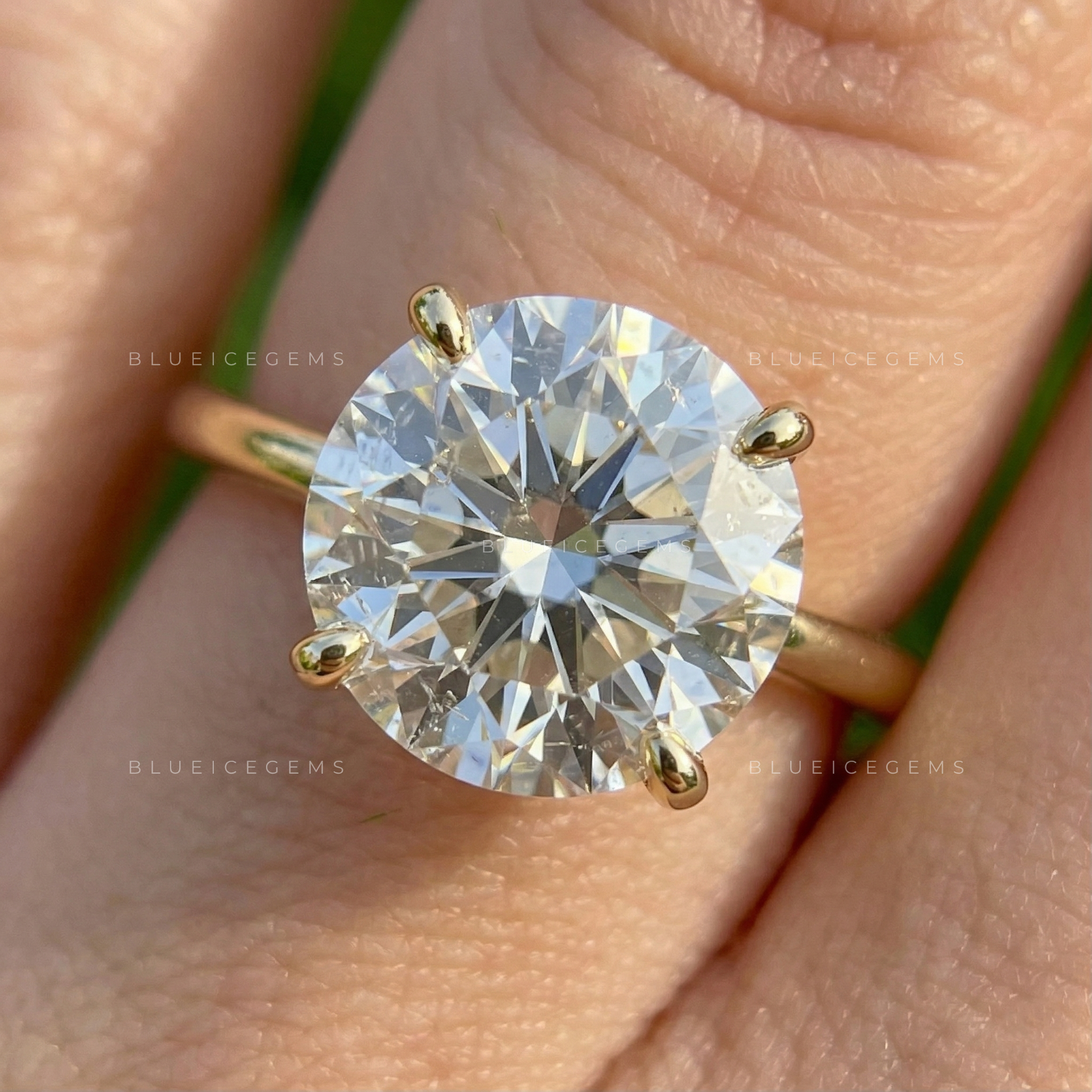 Timeless Radiance Round Brilliant Cut Solitaire Engagement Ring