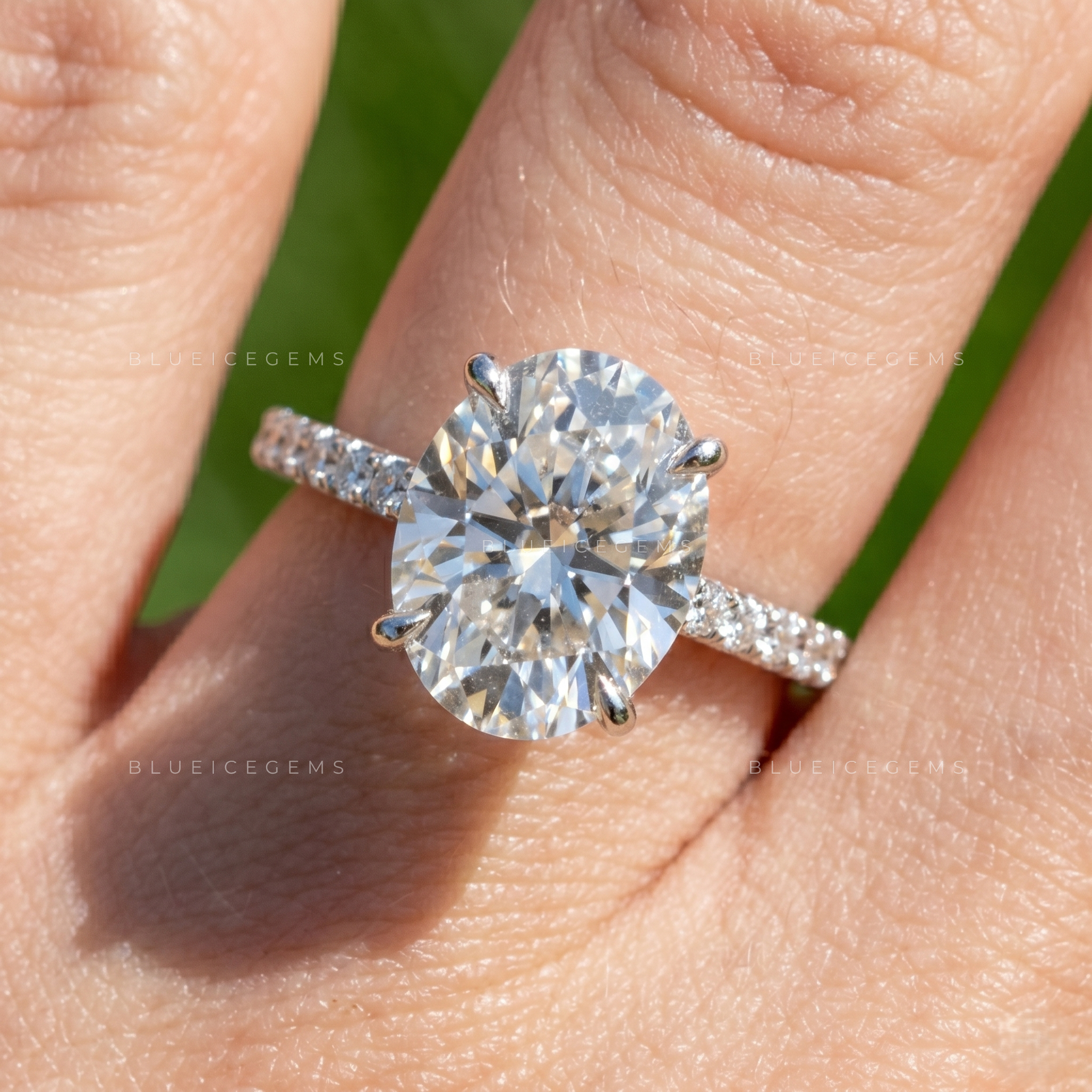 The "Infinite Radiance" Oval Halo: A D-Color Perfection Dream