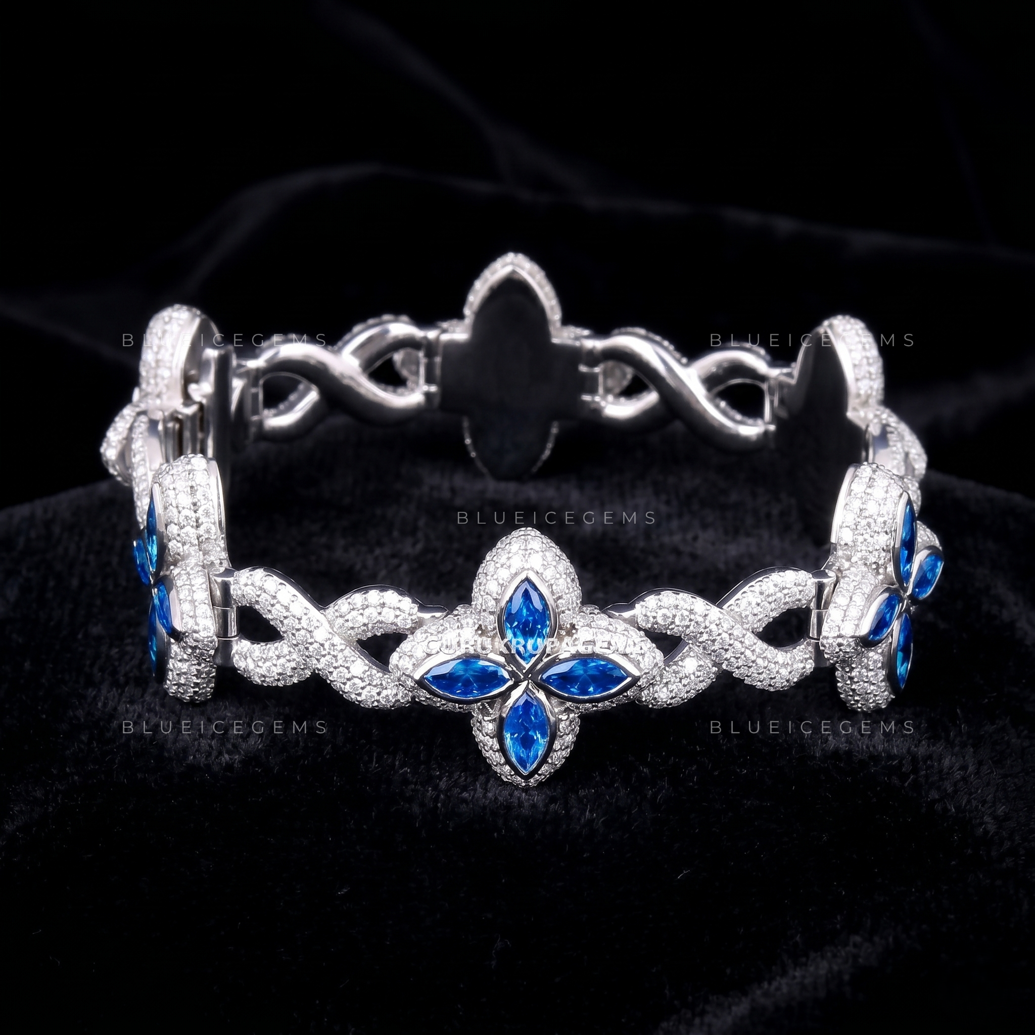 Eternal Fortune Iced Infinity Clover Masterpiece