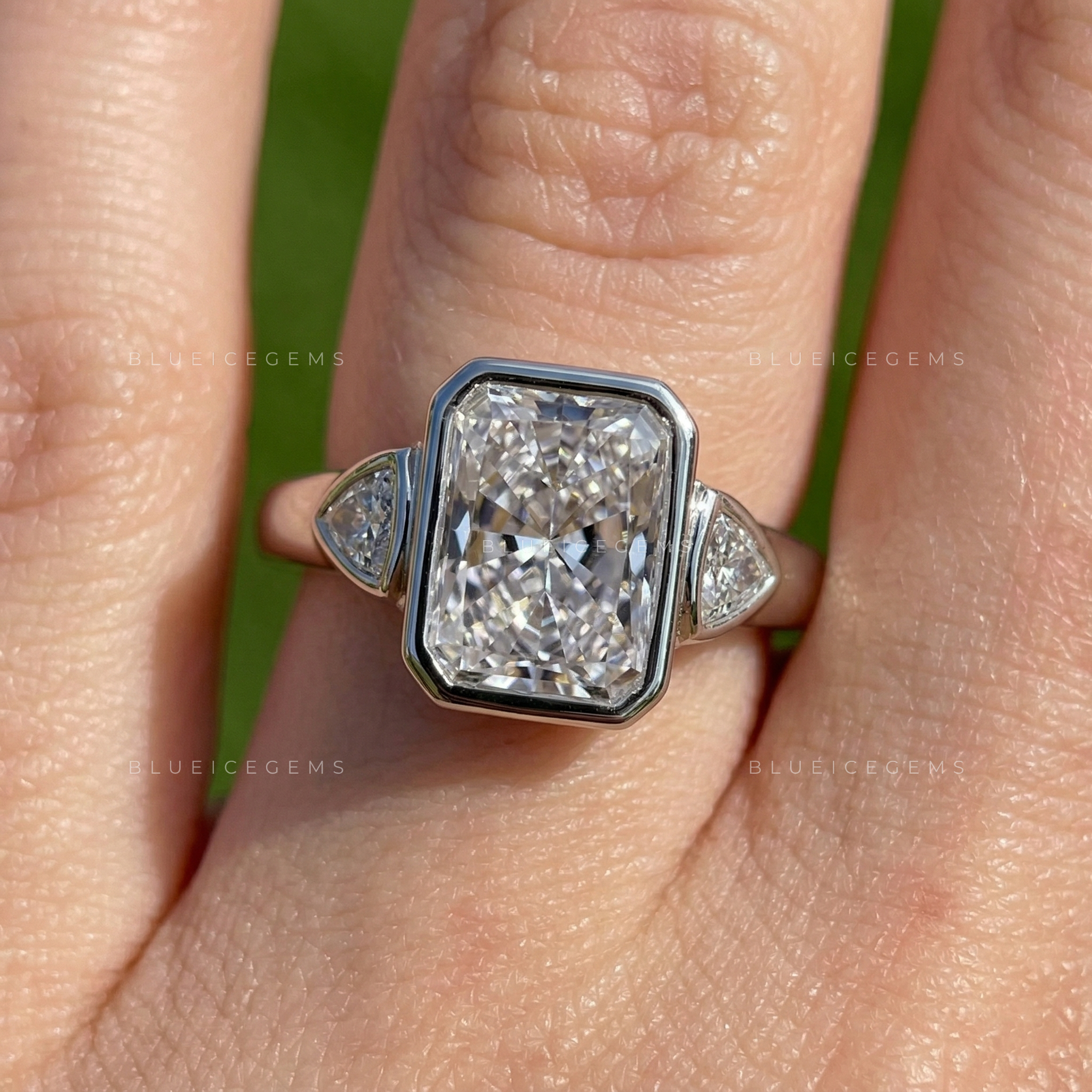 Modern Brilliance Radiant and Trillion Cut Trilogy Ring