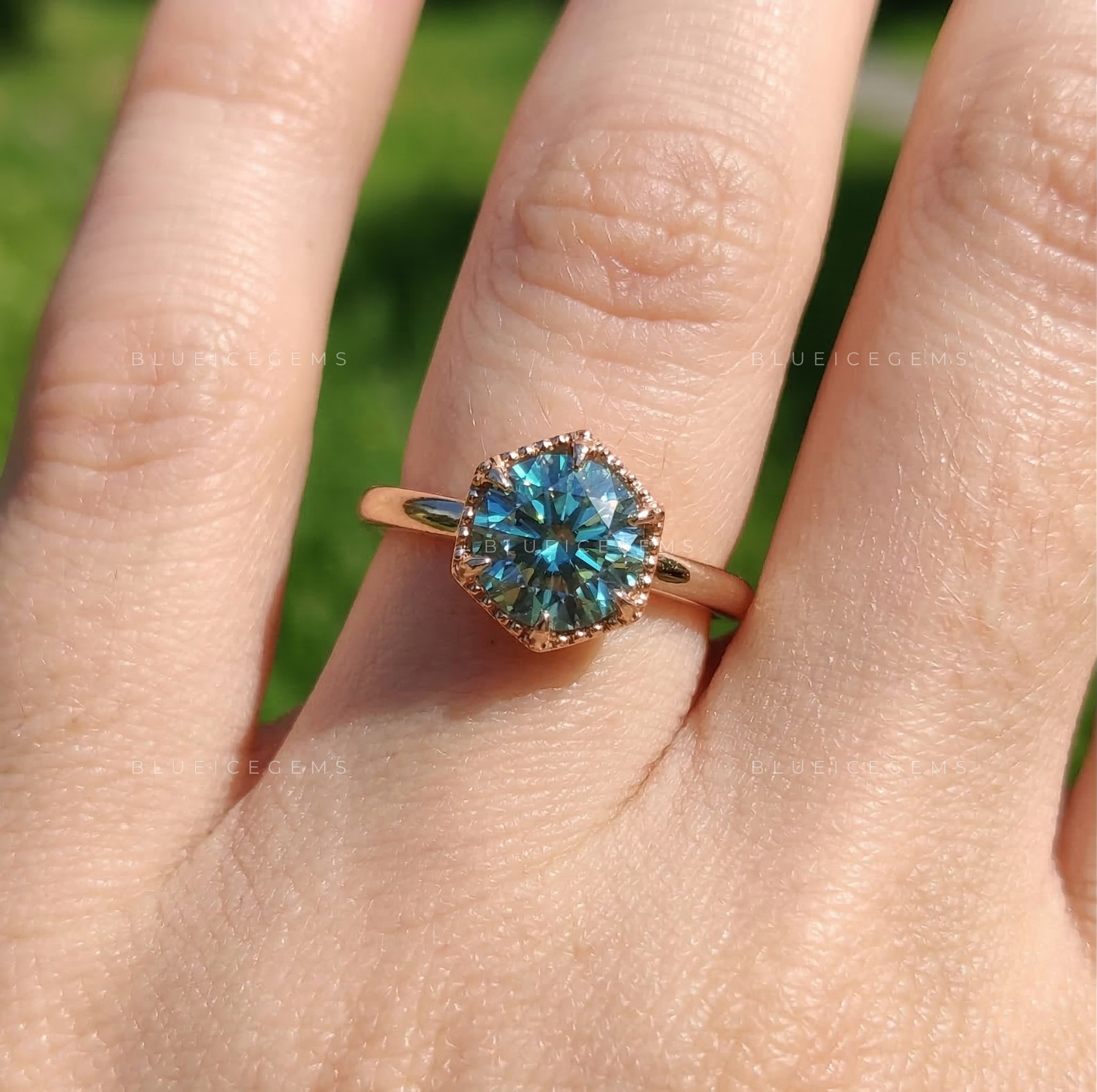 Verdant Radiance Round Brilliant Cut Green Solitaire Ring