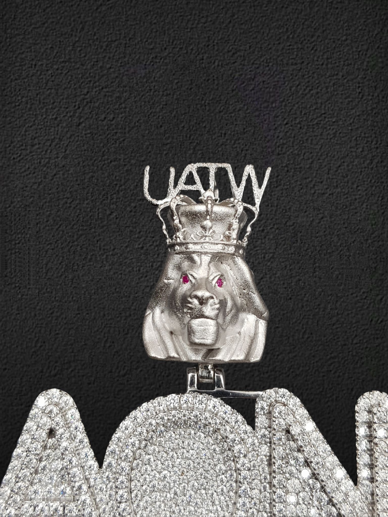 AON SIMBA Iced Lion Pendant