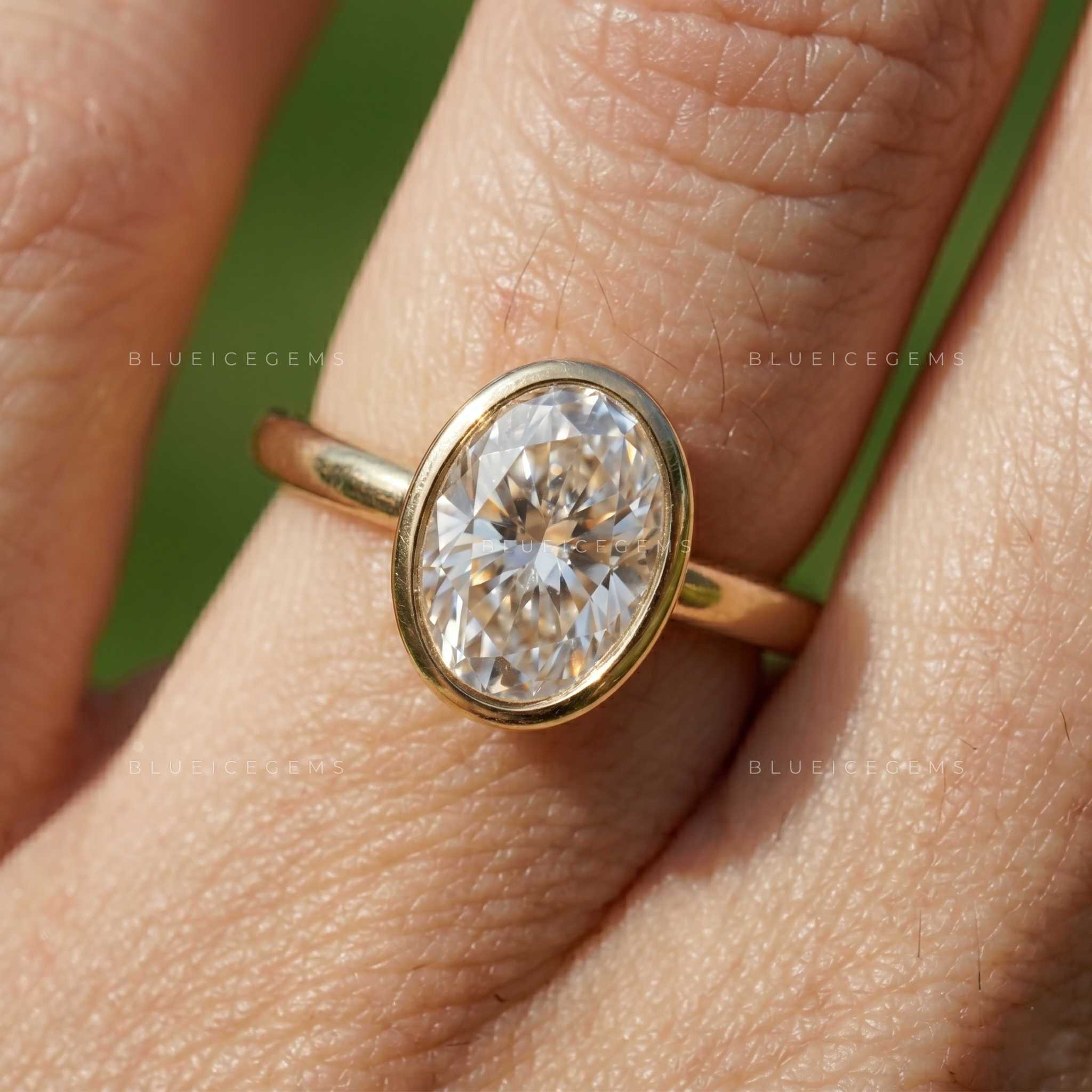 Virelle Oval Cut Minimalist Bezel Solitaire Engagement Ring