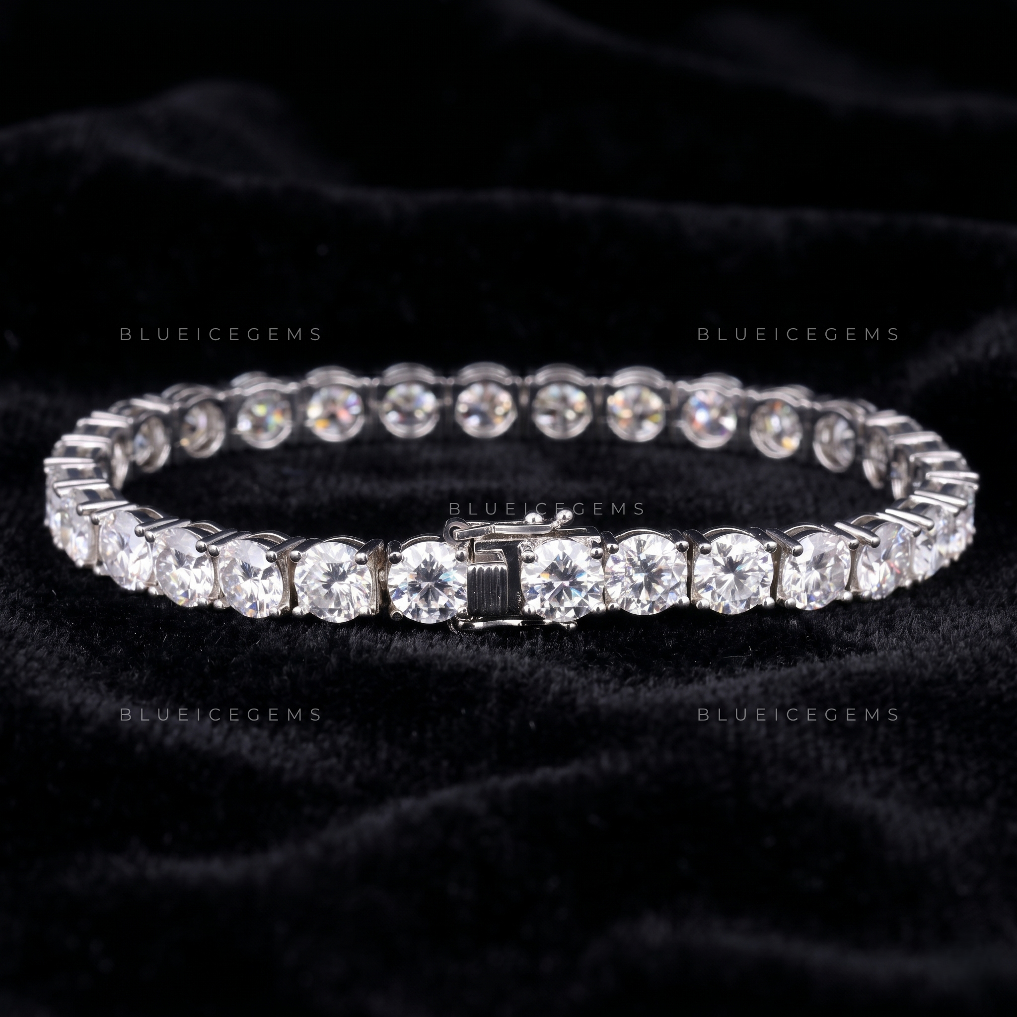 Timeless Radiance Essential High-Luster Tennis Link