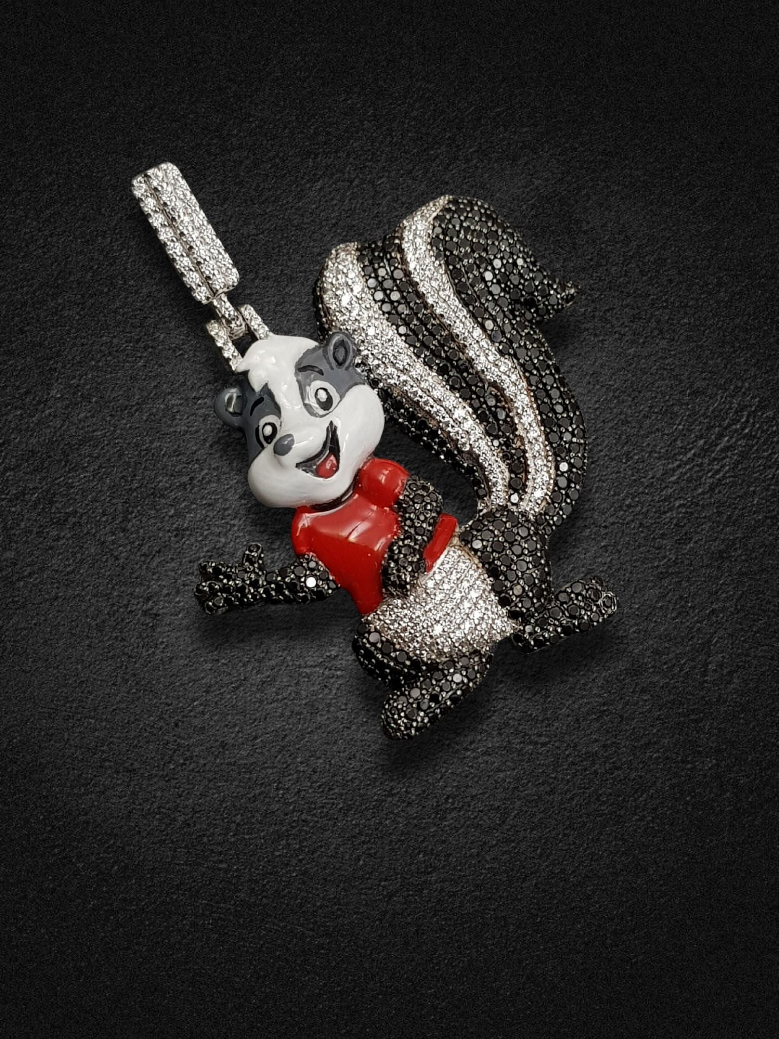Cartoon Flex Skunk Piece Pendant