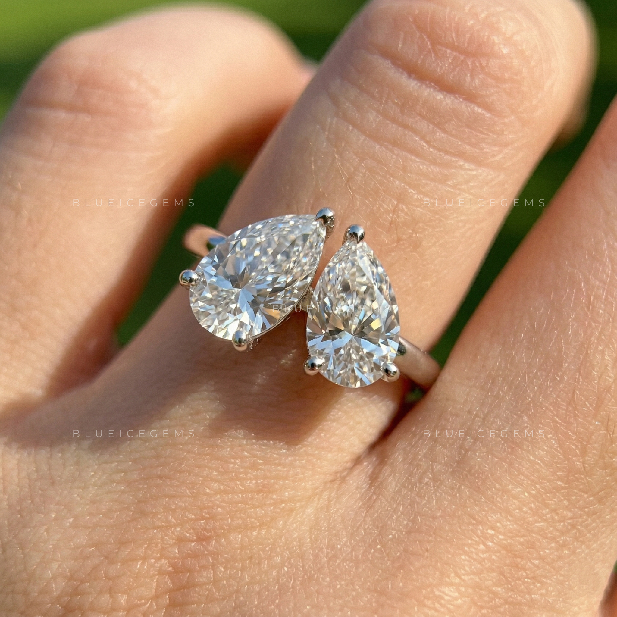 Eternal Devotion Dual Pear Cut "Toi et Moi" Ring