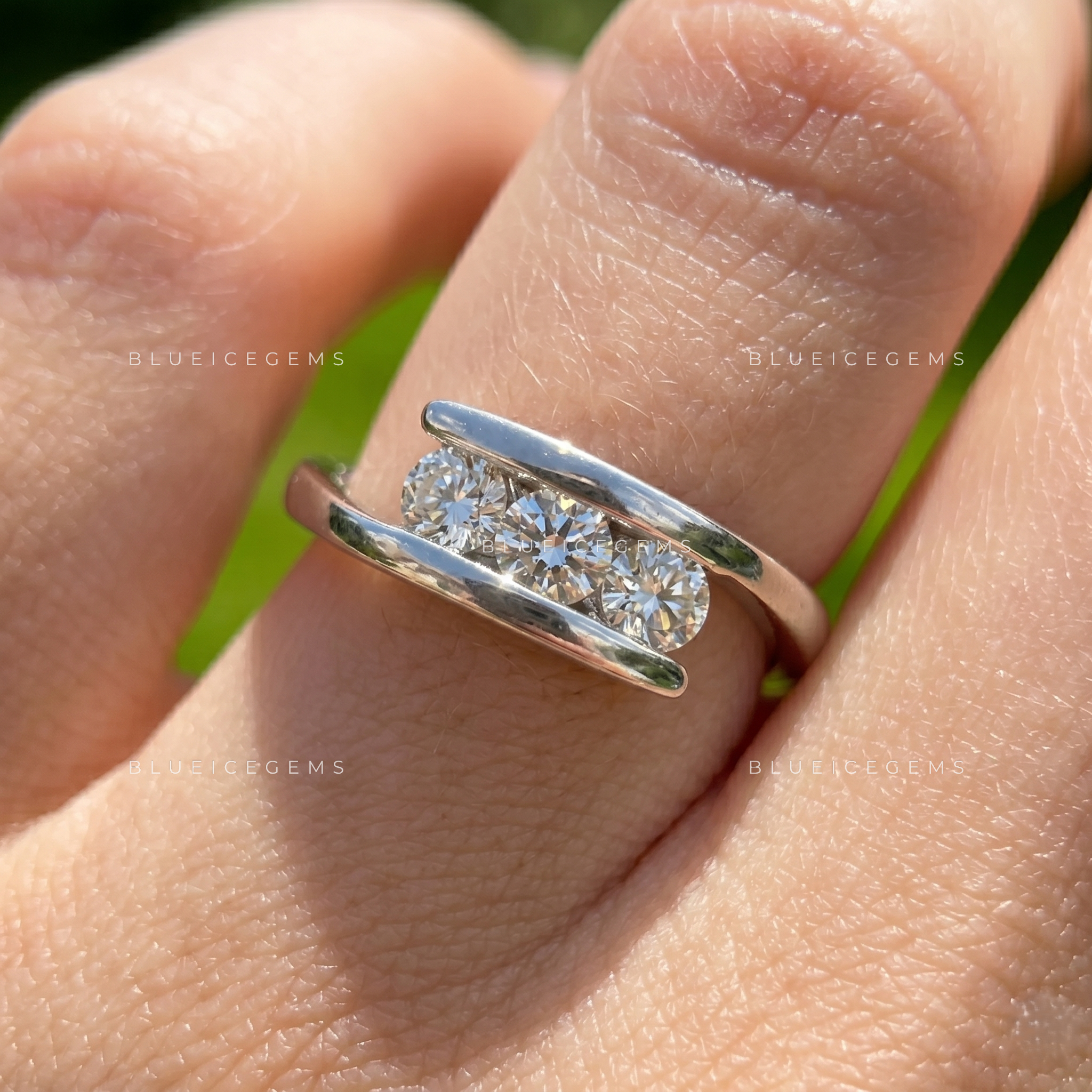 Starlight Cascade Round Cut Contour Wedding Band