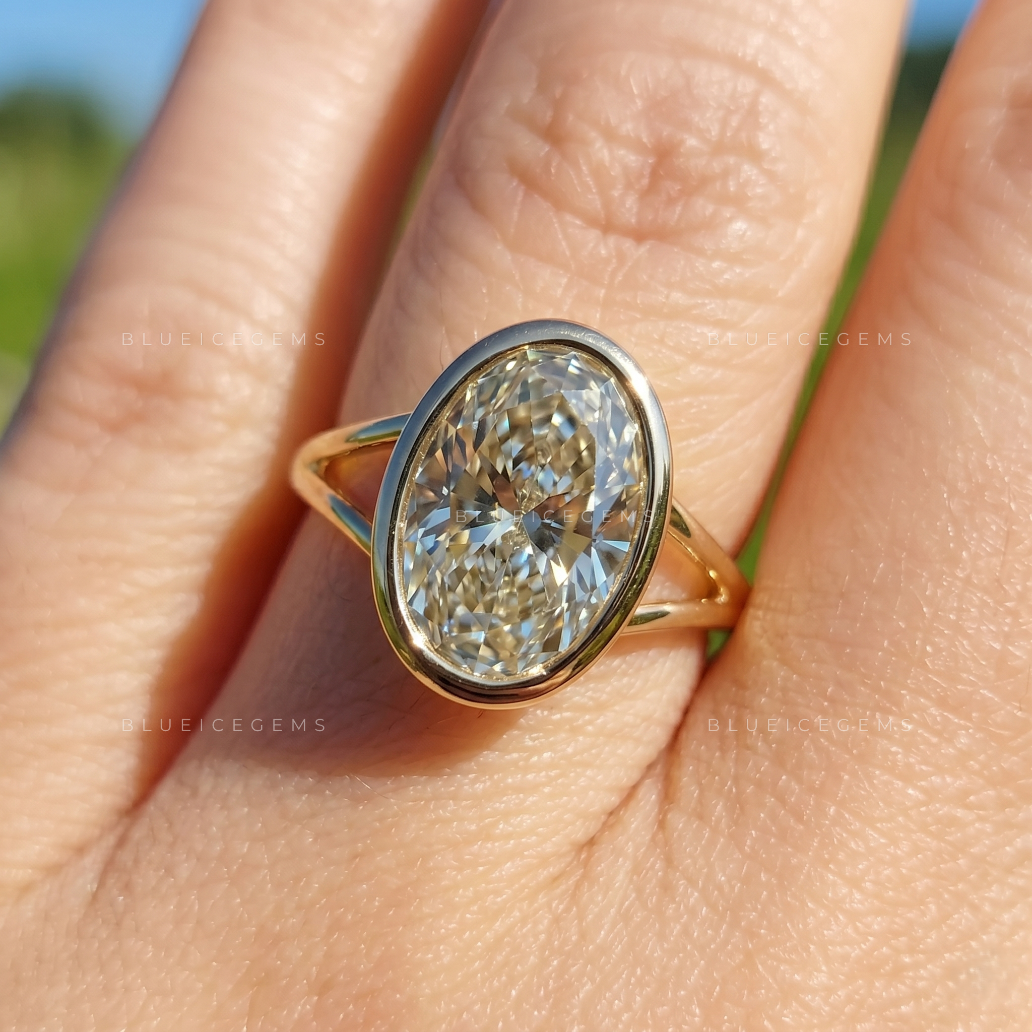Aveline Emerald Cut Certified Ultra-Classic Solitaire Engagement Ring