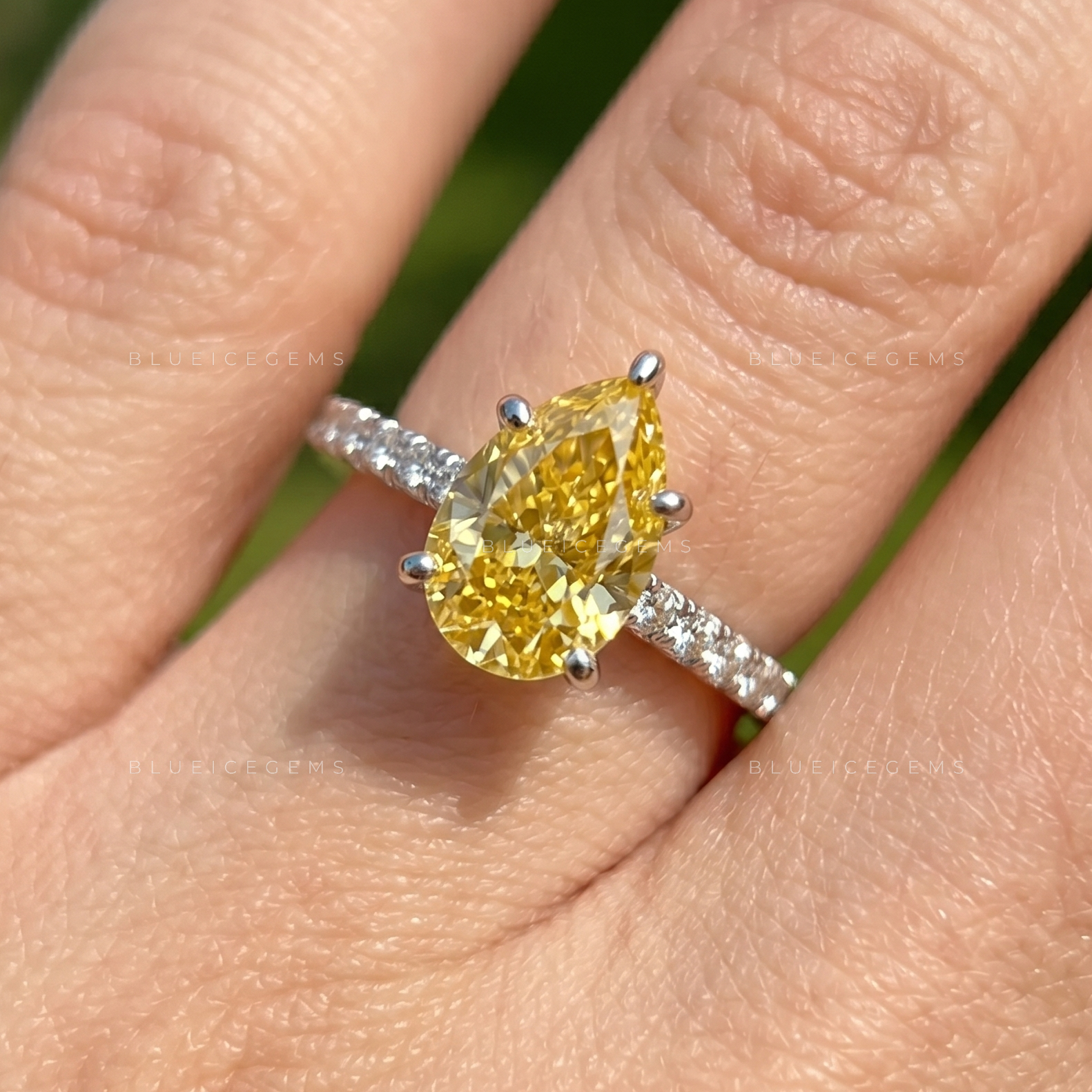 Golden Hour Radiance Pear Cut Halo Engagement Ring