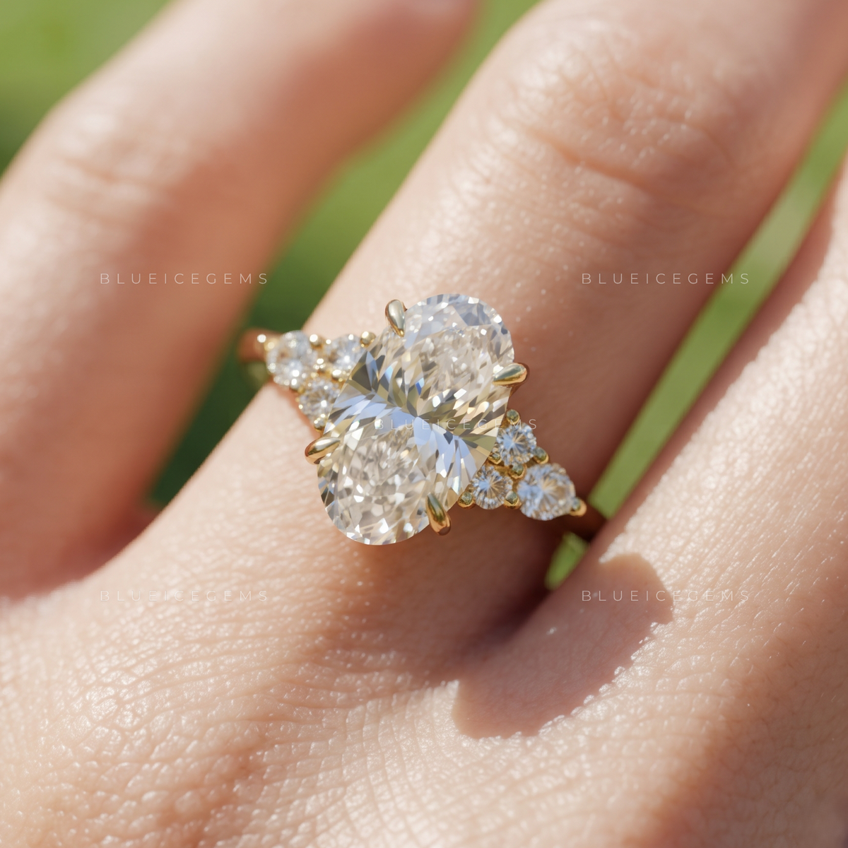 Triana Heritage Motif Moval Engagement Ring