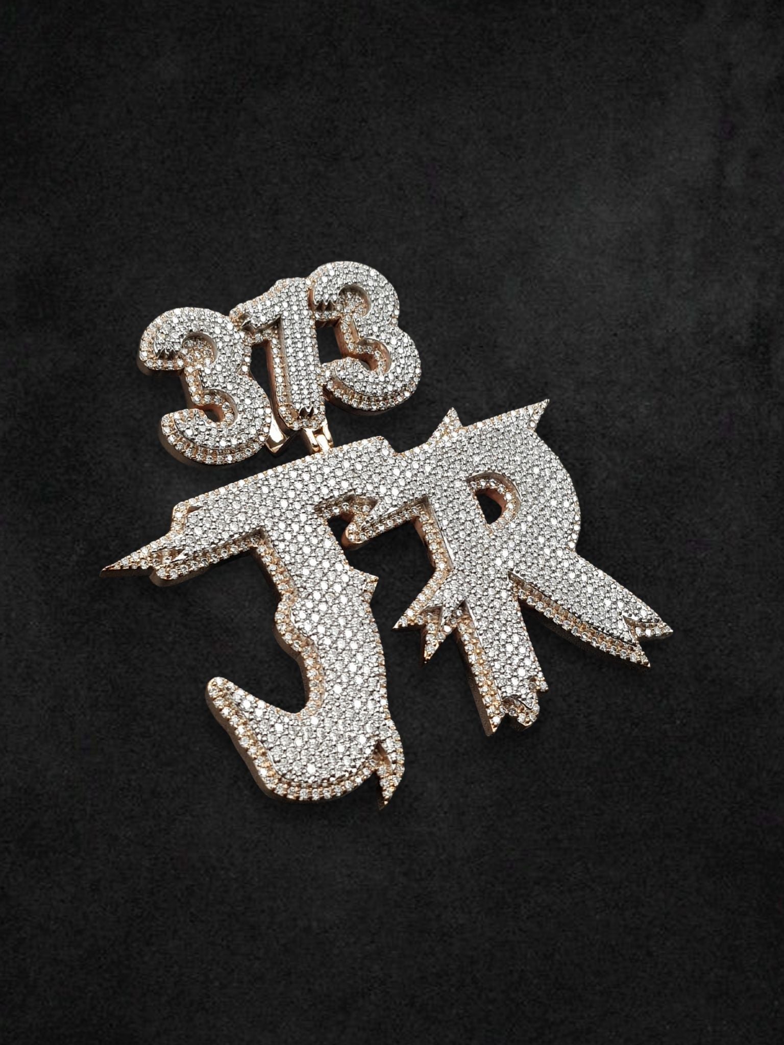 Flashy 373 JTR Charm Pendant