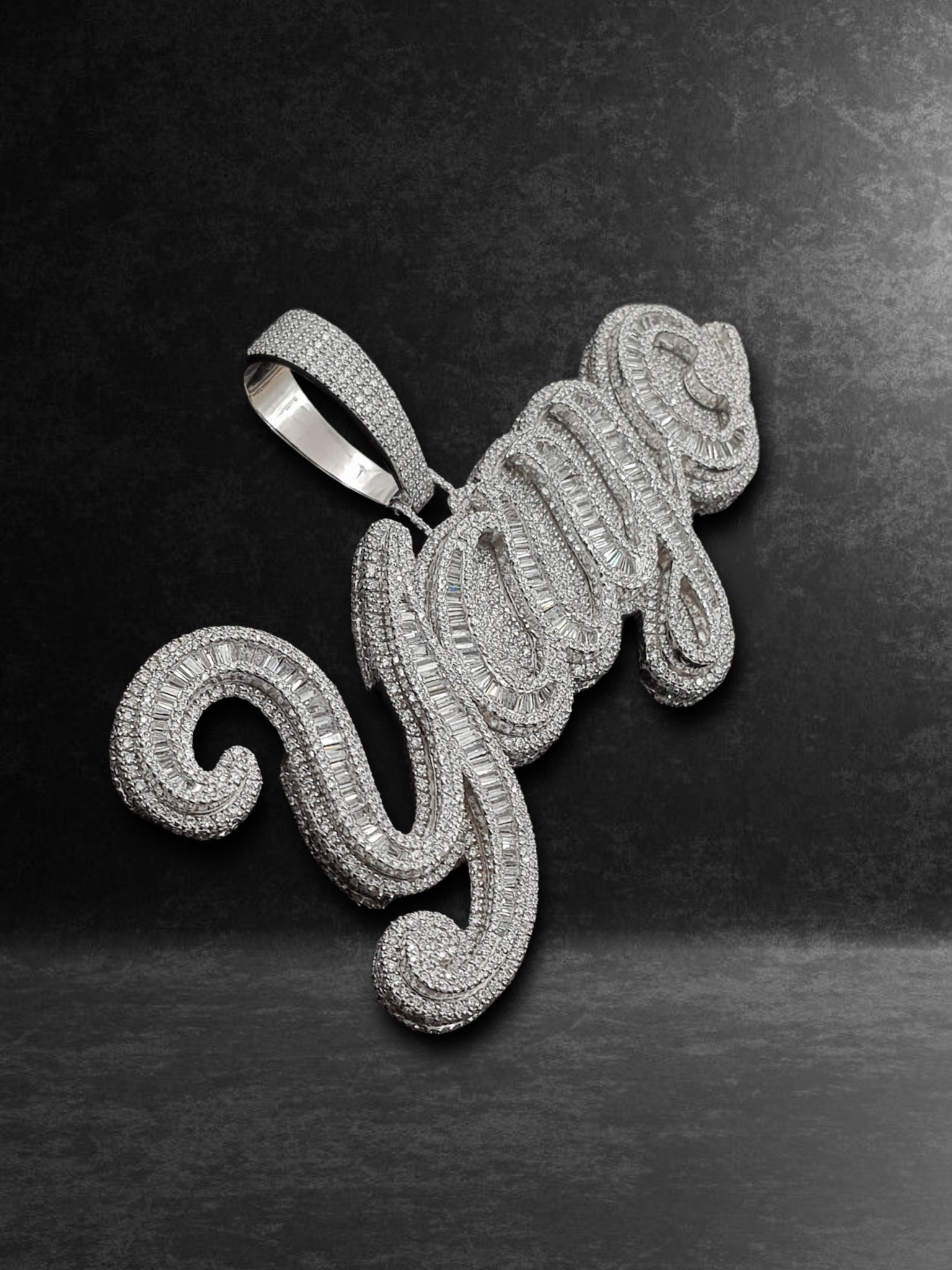 Yayo Baguette Drip Pendant
