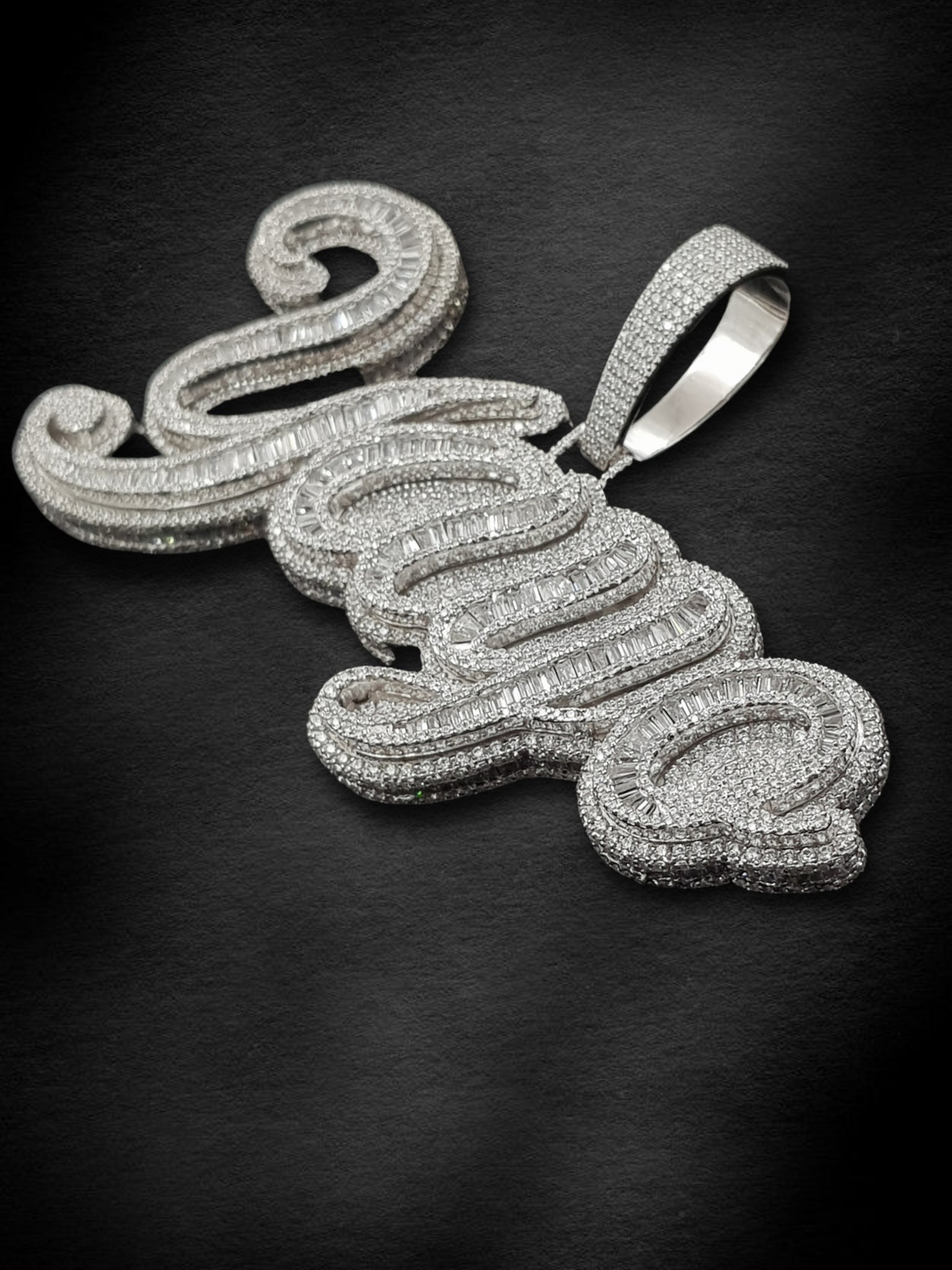 Yayo Baguette Drip Pendant