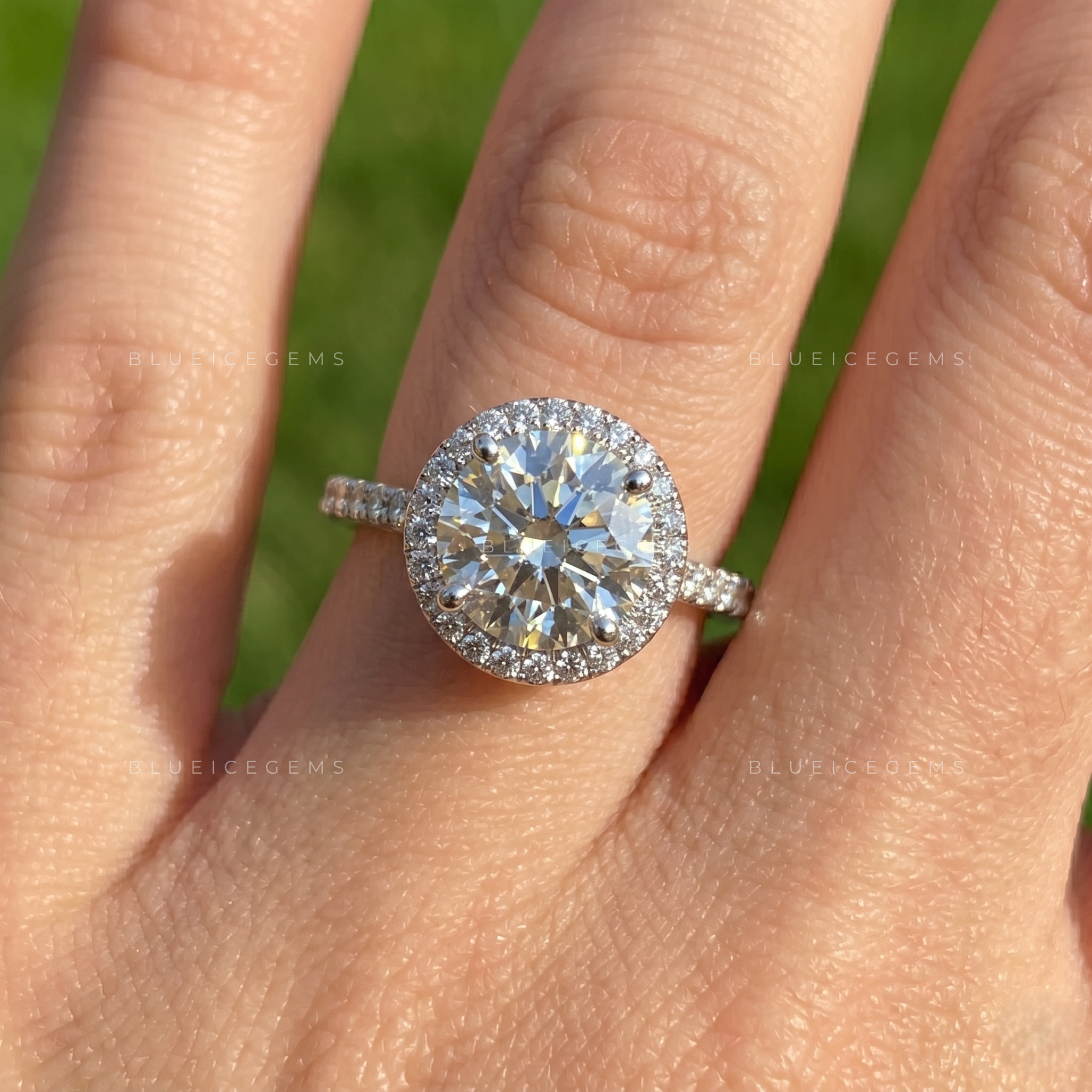Dazzling Round Brilliant Cut Halo Artistry Engagement Ring