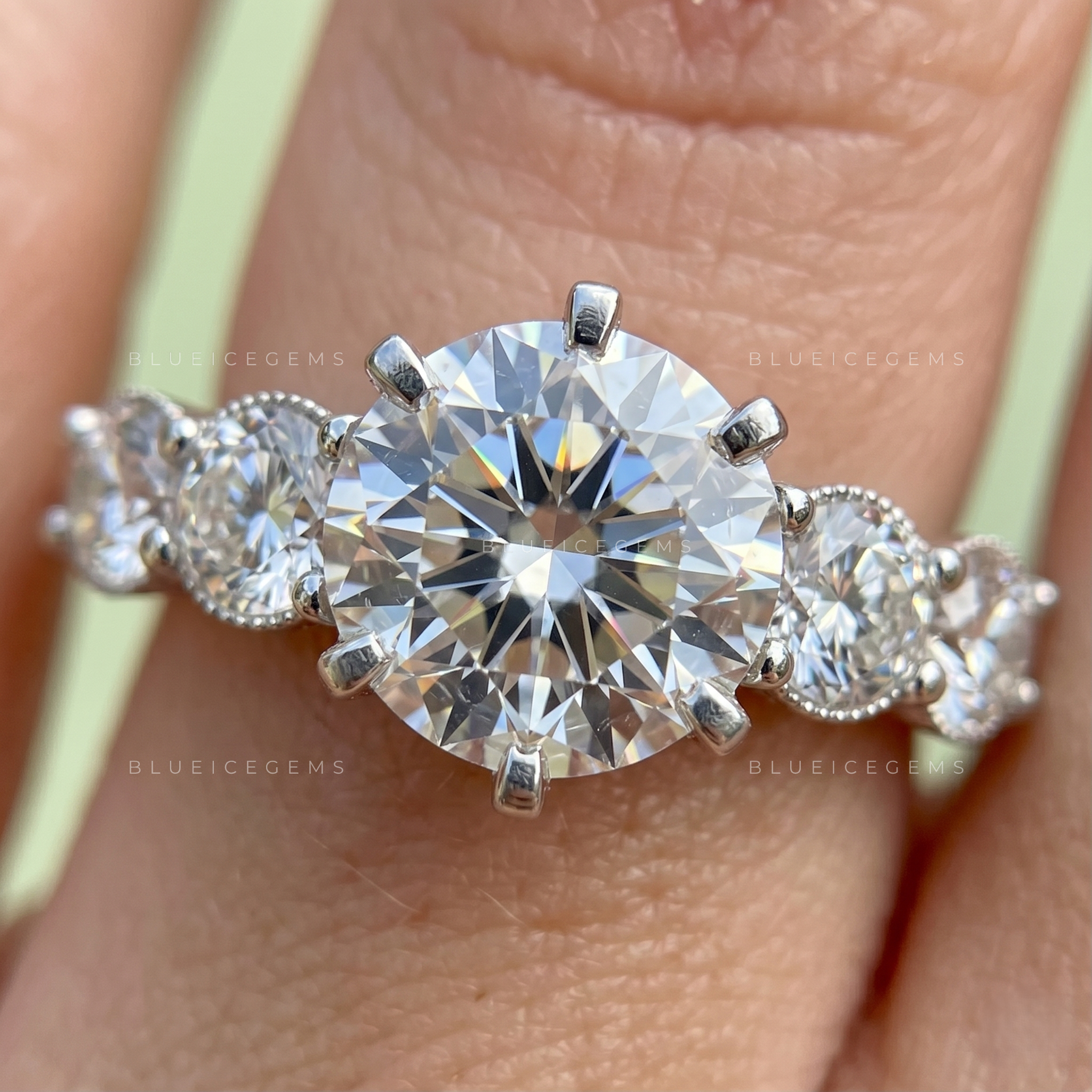 Infinite Brilliance Round Cut Matching Band Engagement Ring Set