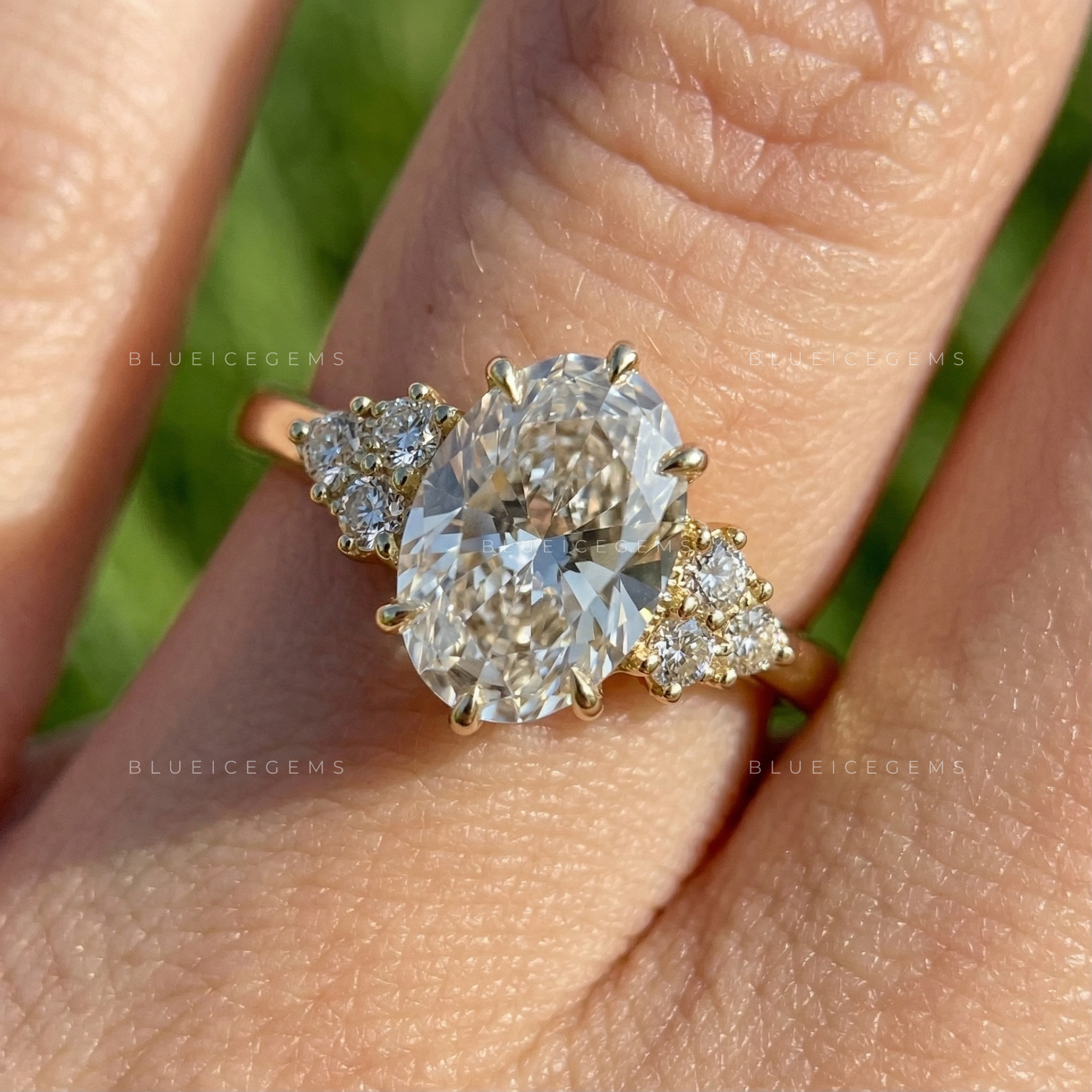 The "Muse" Cluster: A Dreamy Oval Cut Statement Ring
