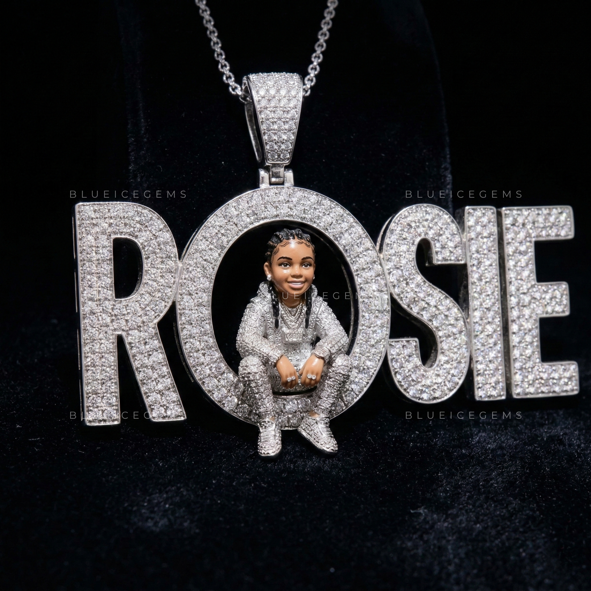 The "ROSIE" Eternal: 3D Legacy Figurine & Halo-Frame Sovereign