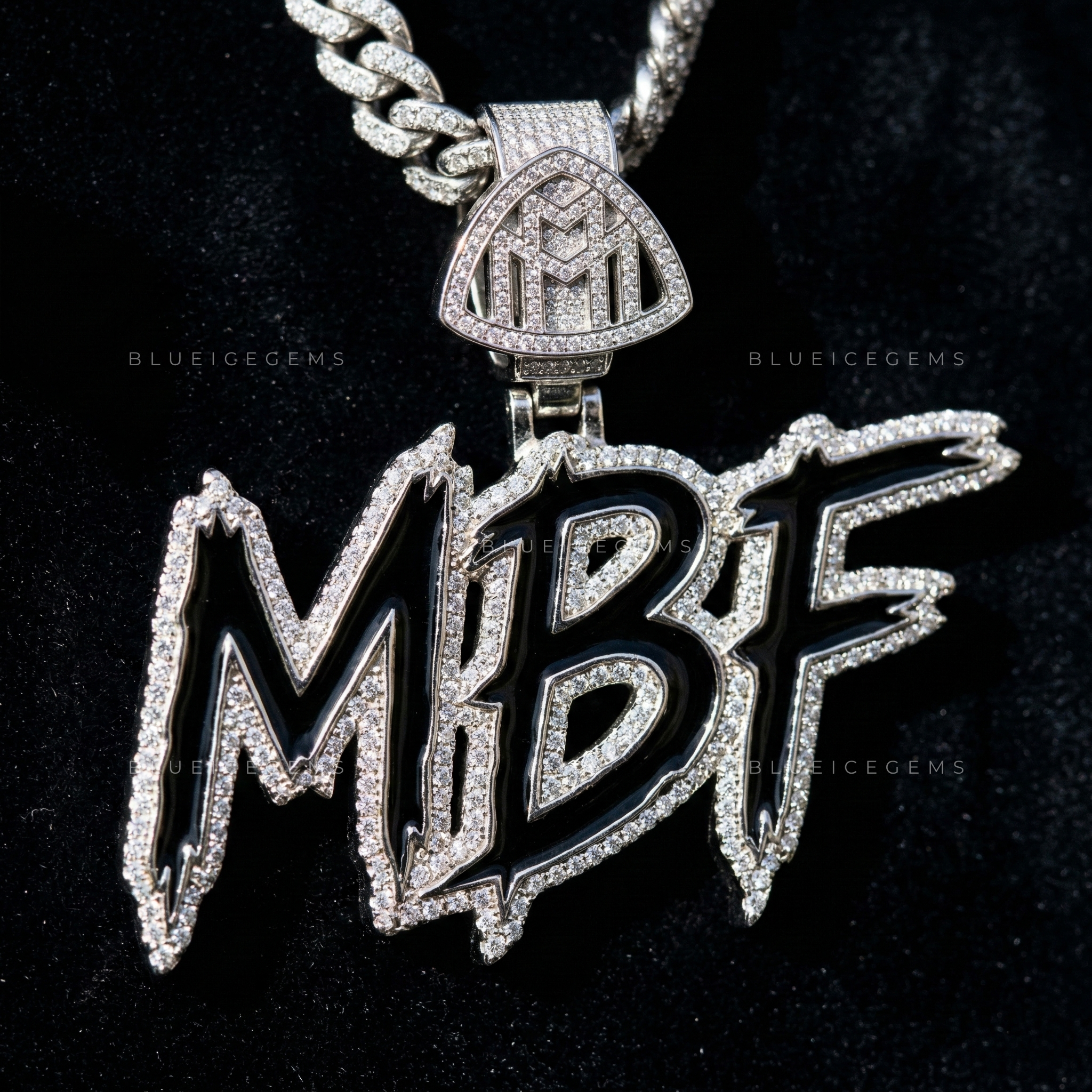 The "MBF" Luxury Performance: Shattered-Ice Script & Maybach Emblem Sovereign