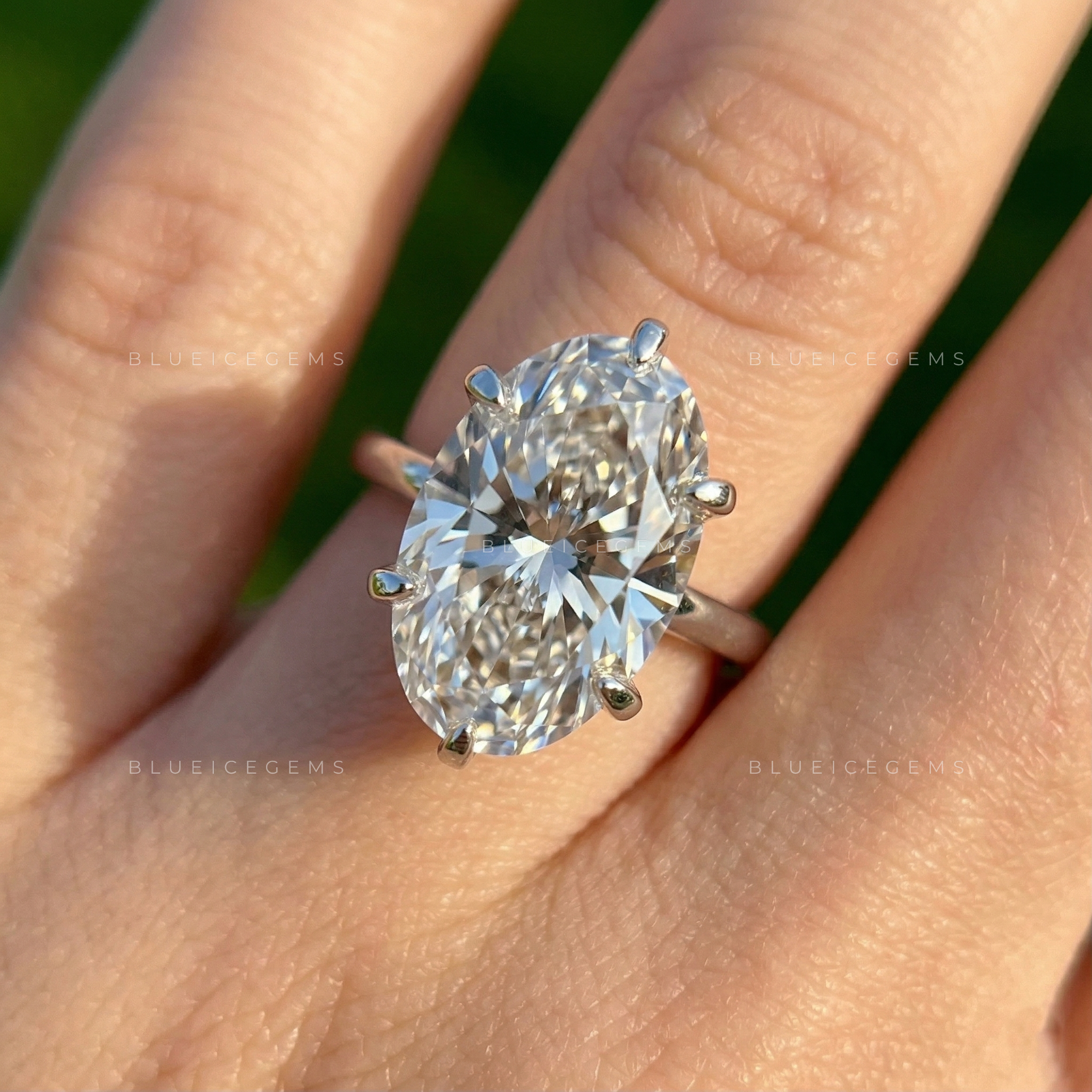 Grandeur Persona Moval Cut Lab-Grown Diamond Solitaire Ring