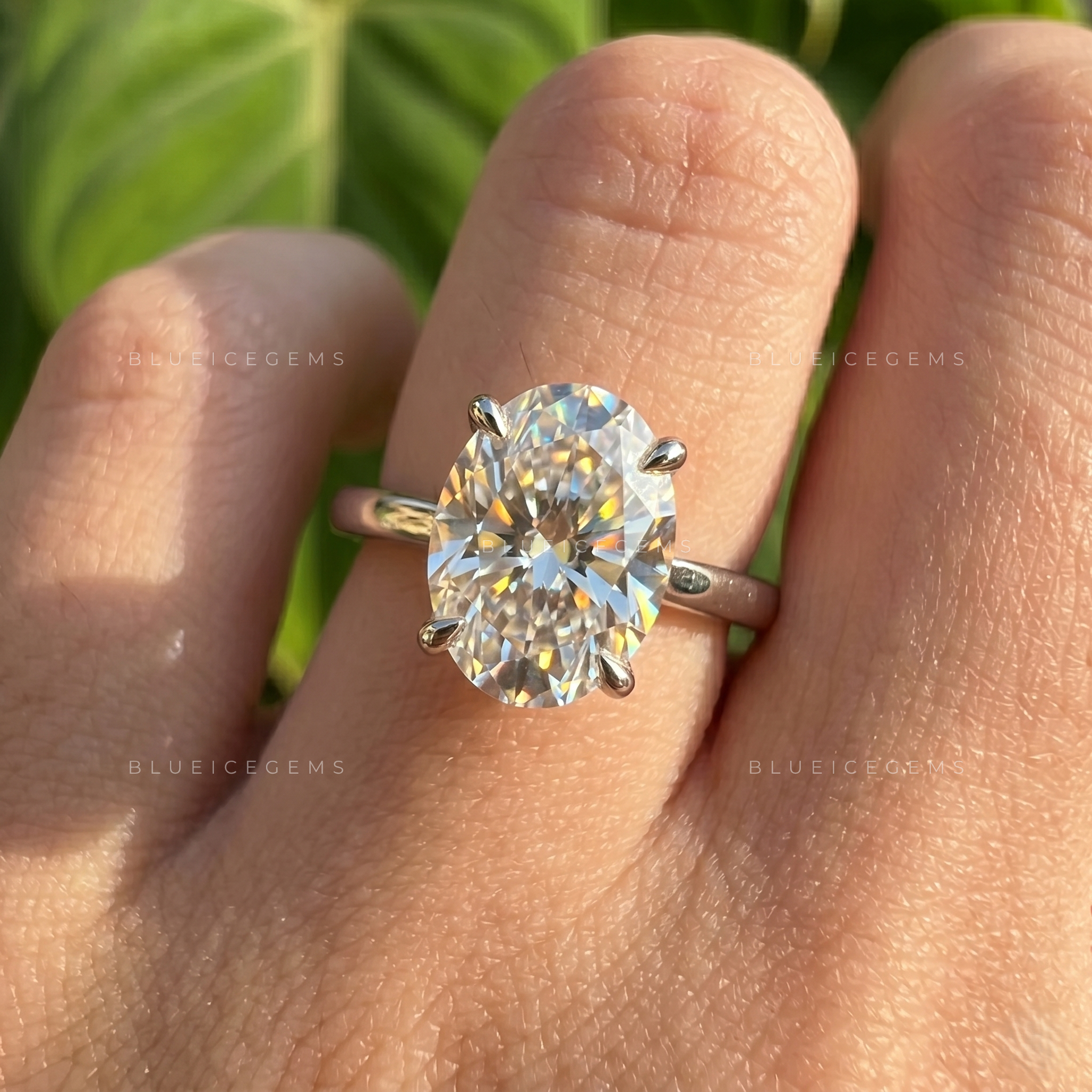 Graceful Oval Cut Classic Solitaire Engagement Ring