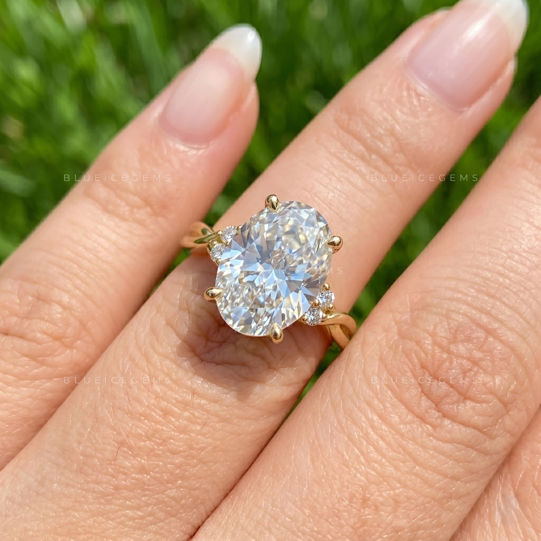 Lunara Oval Cut Marquise Accent Solitaire Engagement Ring