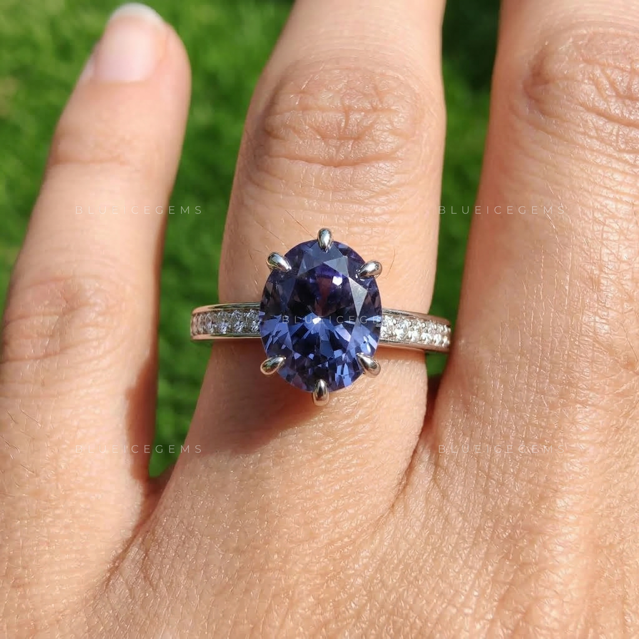Deep Velvet Oval Cut Royal Blue Pavé Ring