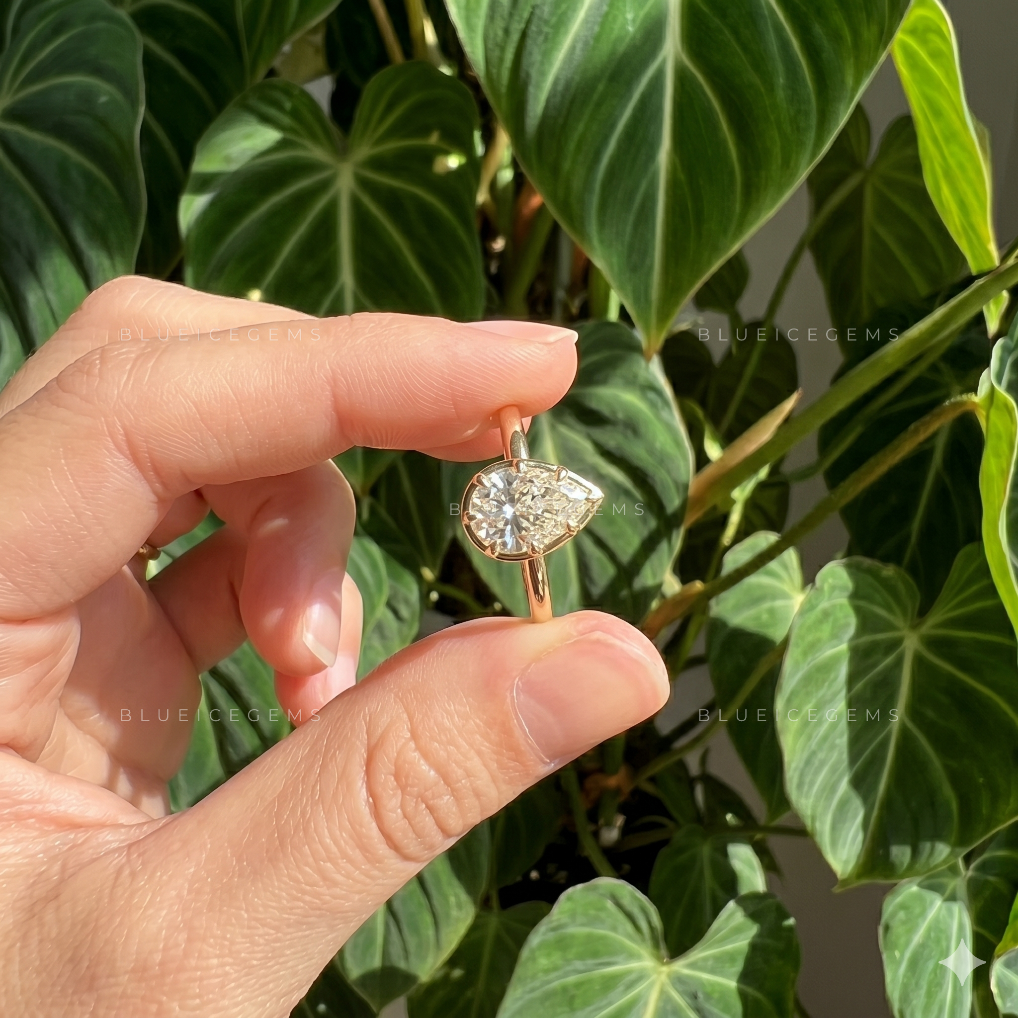 Modern Grace Pear Cut 8-Prong Bezel Solitaire Engagement Ring