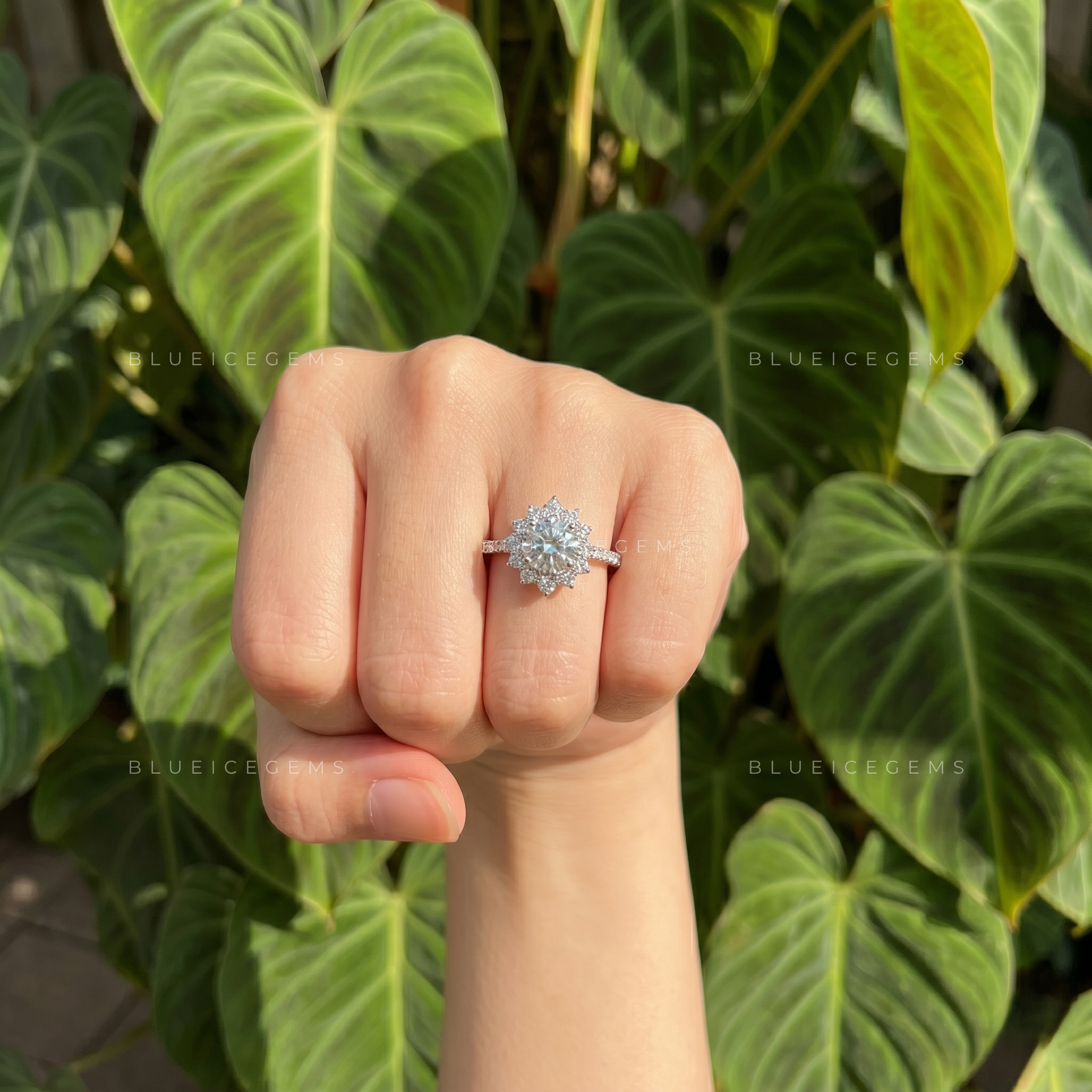 Vintage Glamour Round Brilliant Cluster Halo Engagement Ring