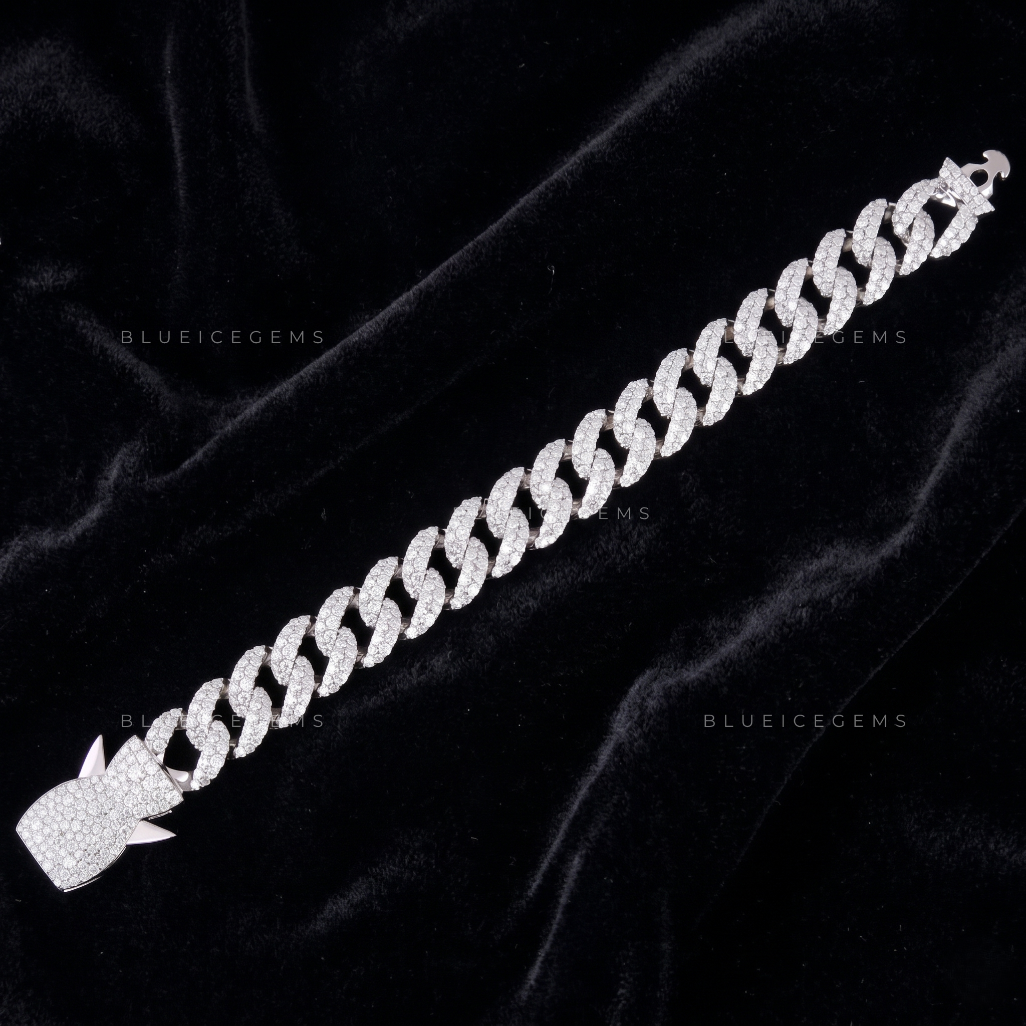 Maritime Frost Heavyweight Cuban Link with Iced Fish-Lock Feature