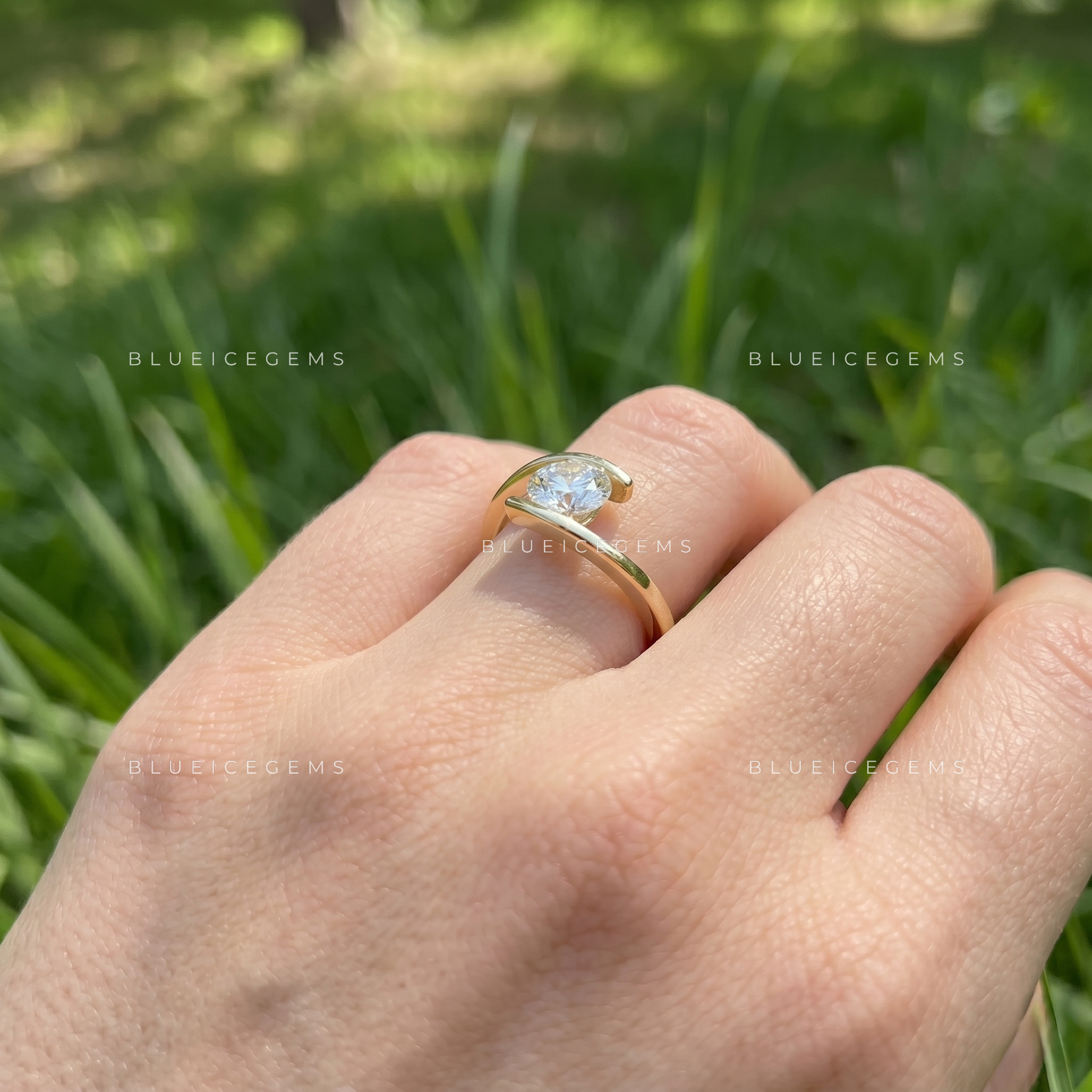 Timeless Horizon Round Cut Solitaire Engagement Ring