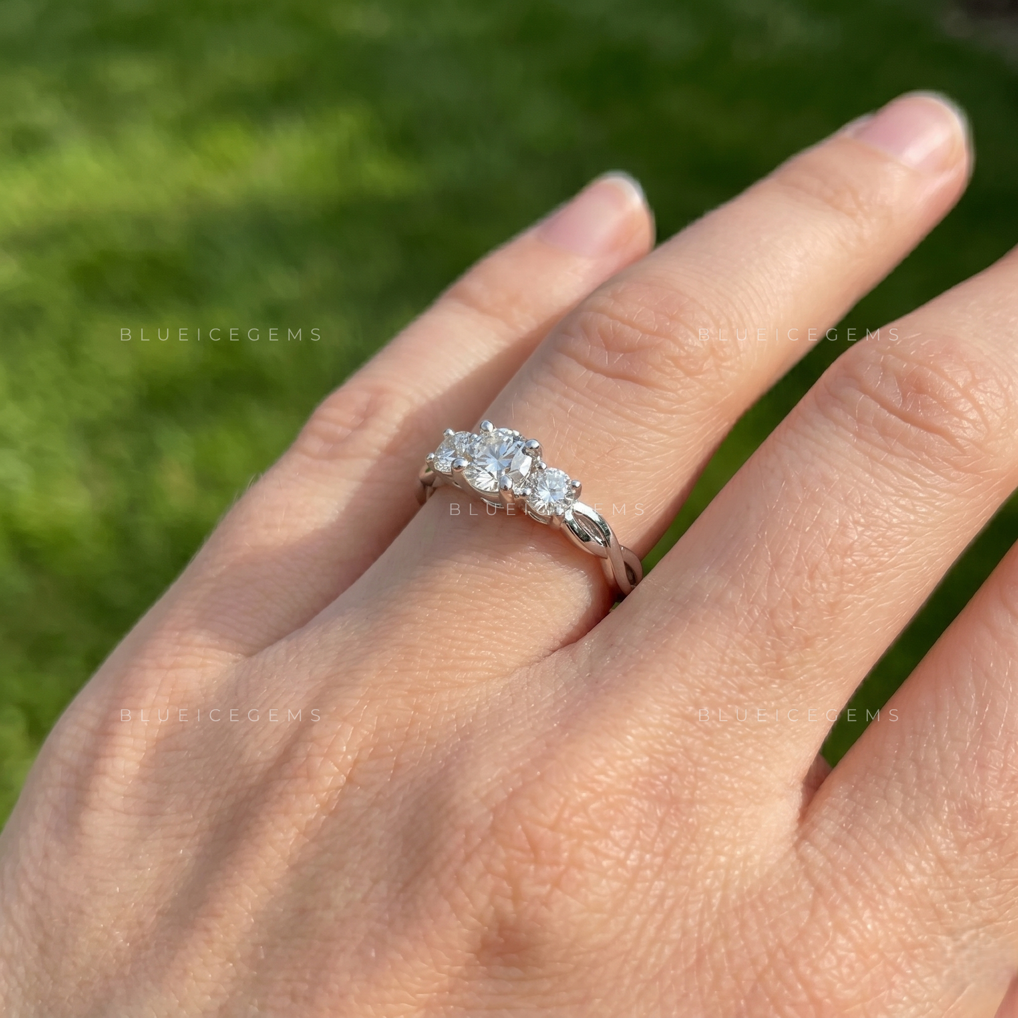 Celestial Spark Round Brilliant Diamond Band Ring