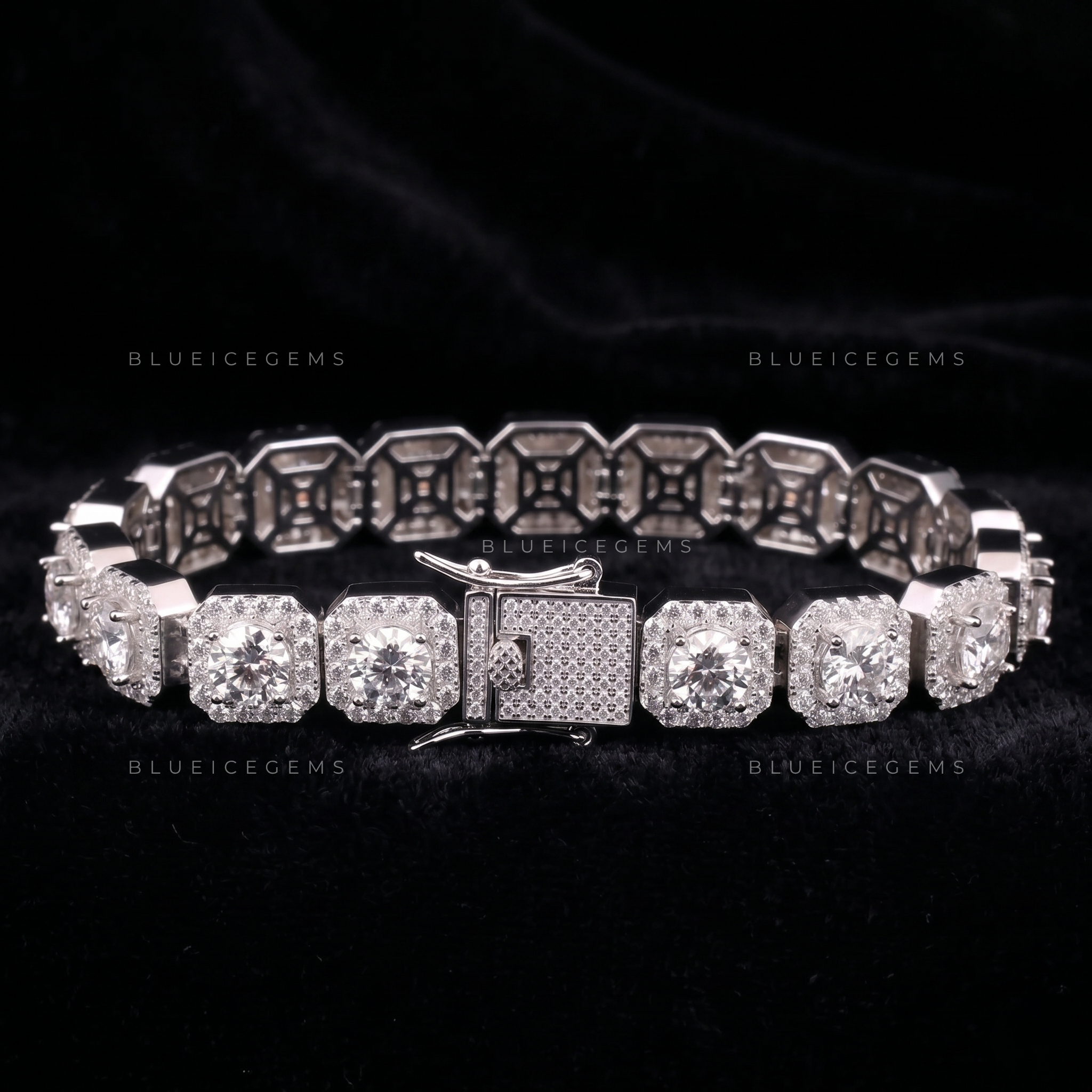 Supreme Radiance 11mm Halo-Set Iced Masterpiece