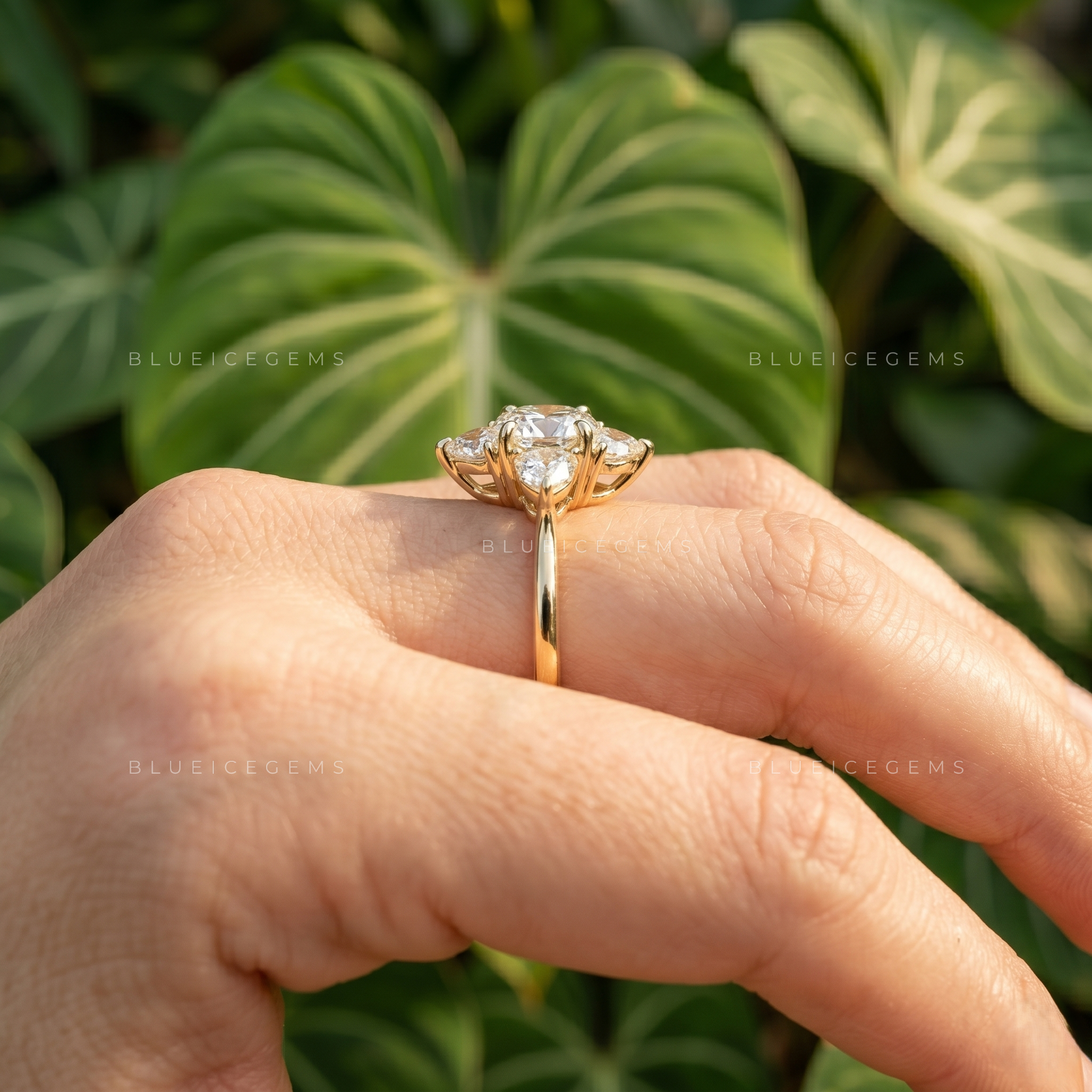 Eternal Horizon Oval Cut Three-Stone Trilogy Engagement Ring