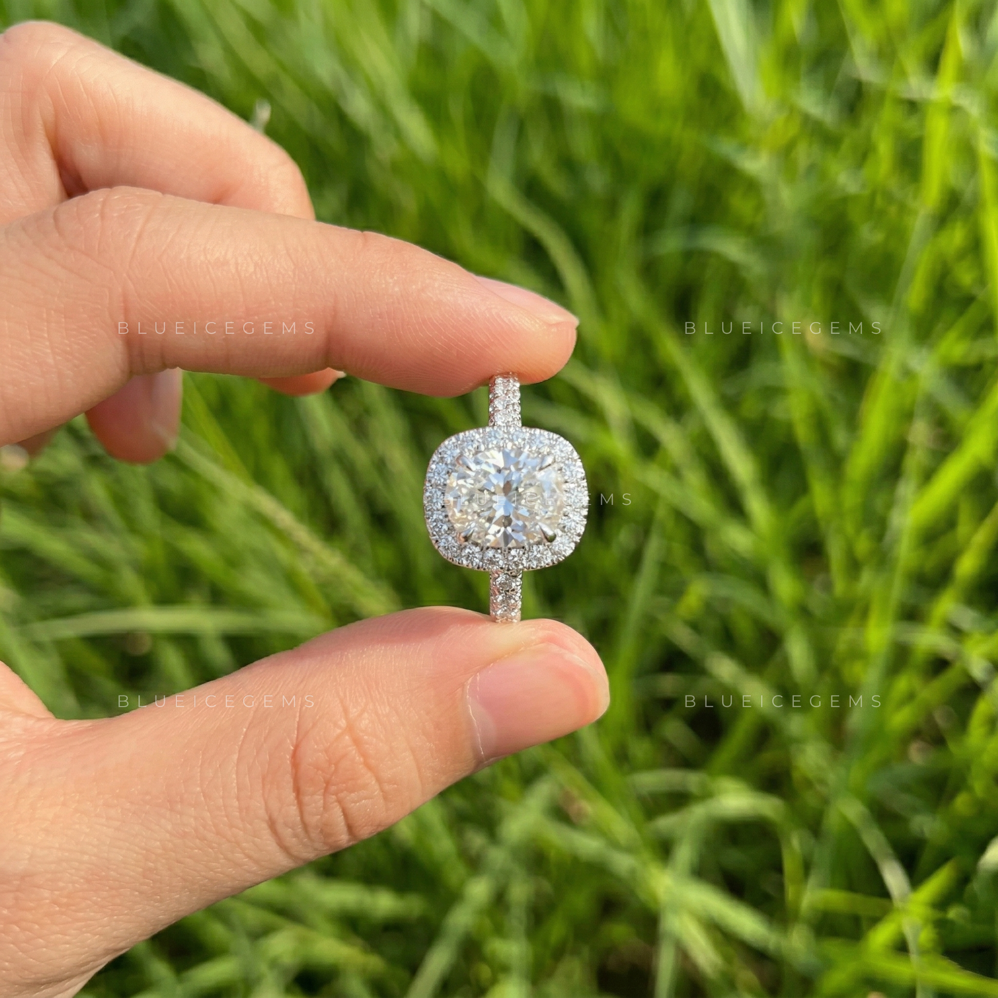 Elegant Aura Oval Cut Pavé Engagement Ring