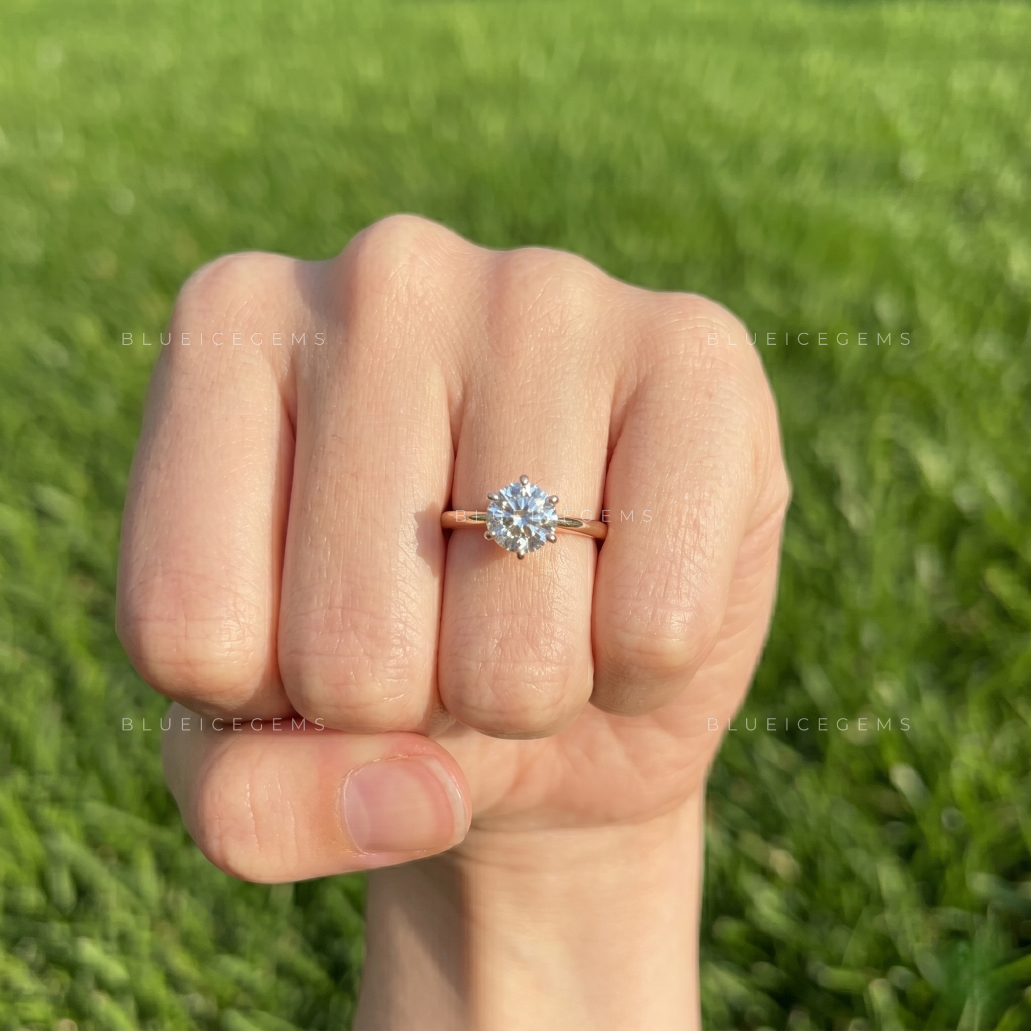 Aria Round Cut Classic Silhouette Engagement Ring