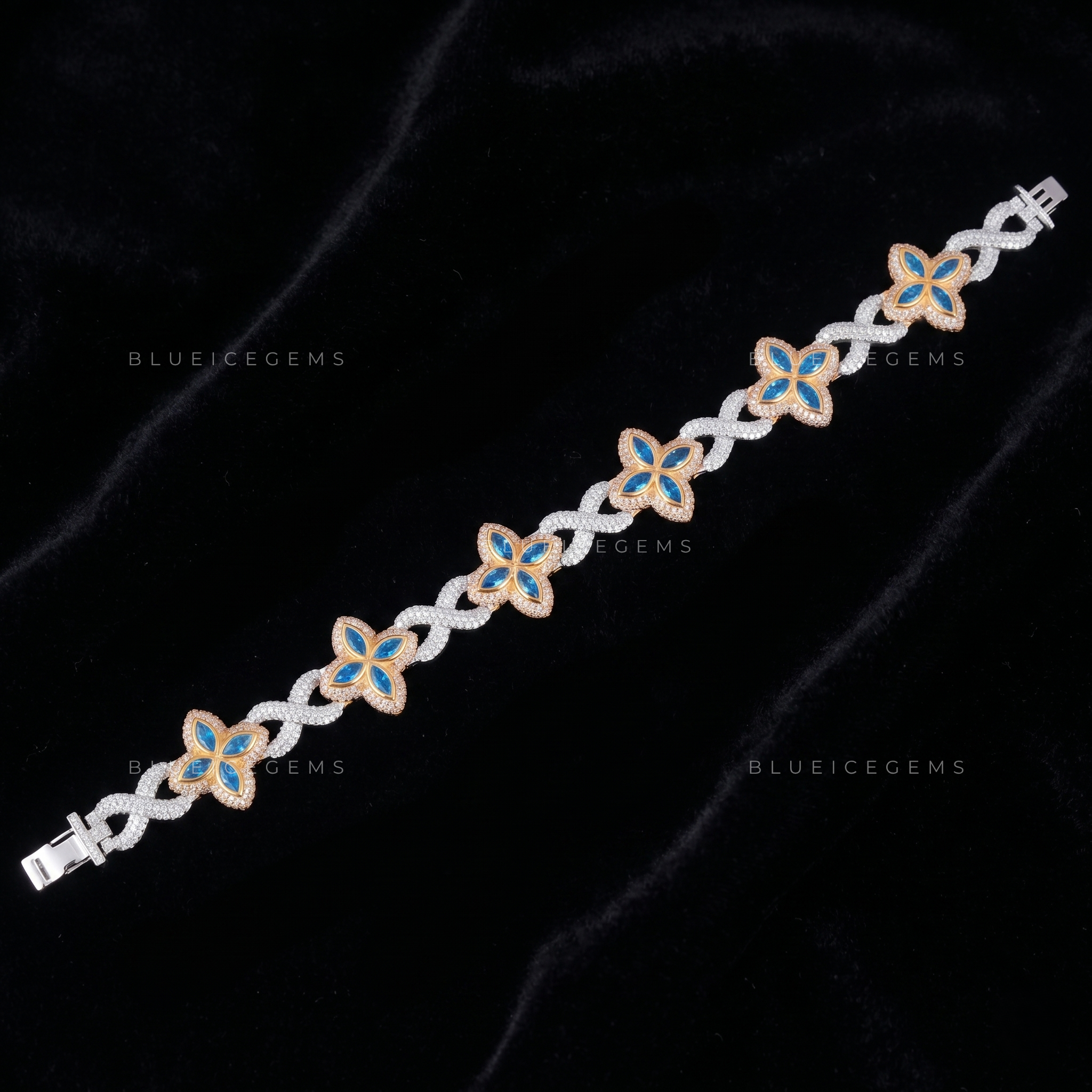 Cerulean Fortune Two-Tone Iced Clover Link