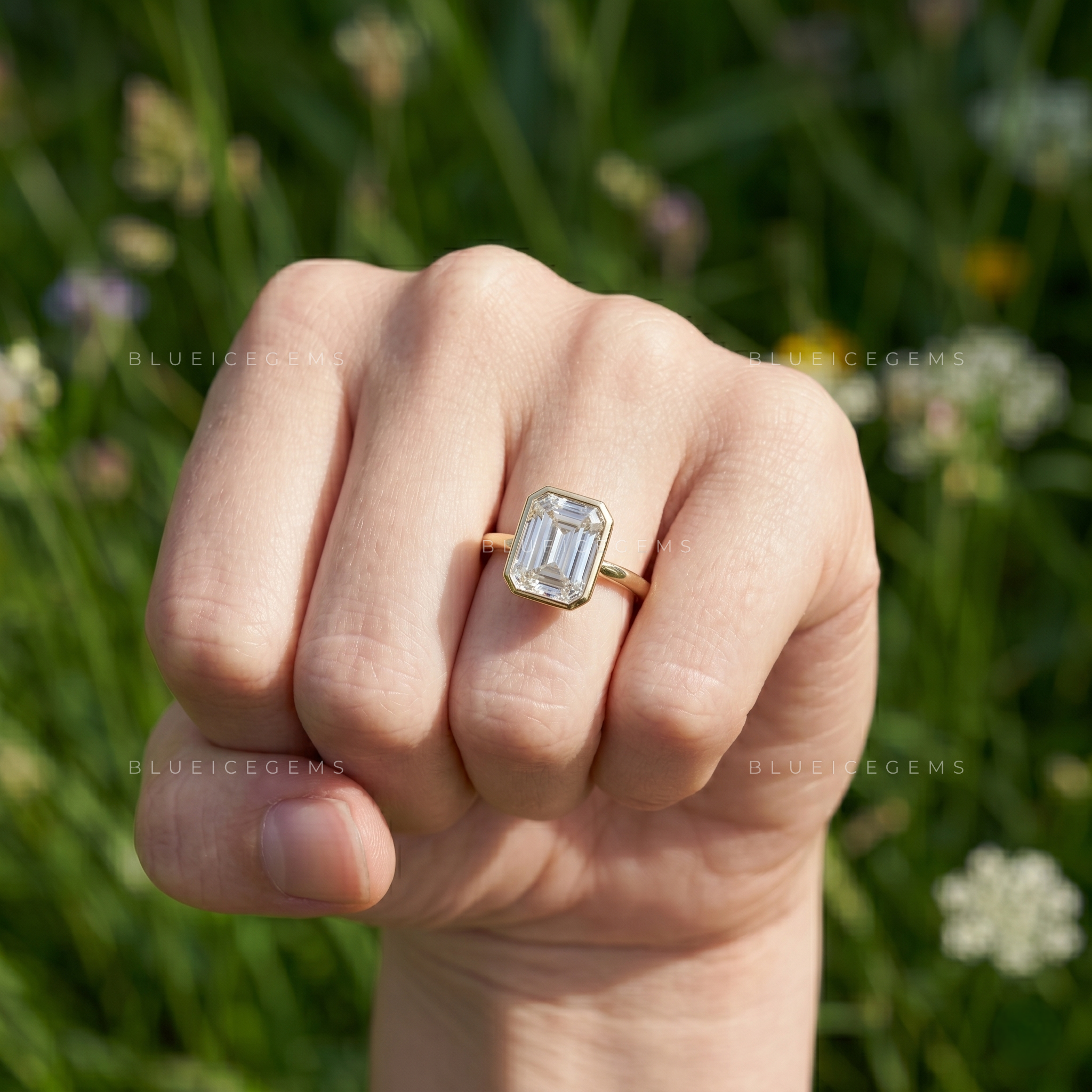 Sophisticated Emerald Cut Bezel-Set Modern Minimalist Ring