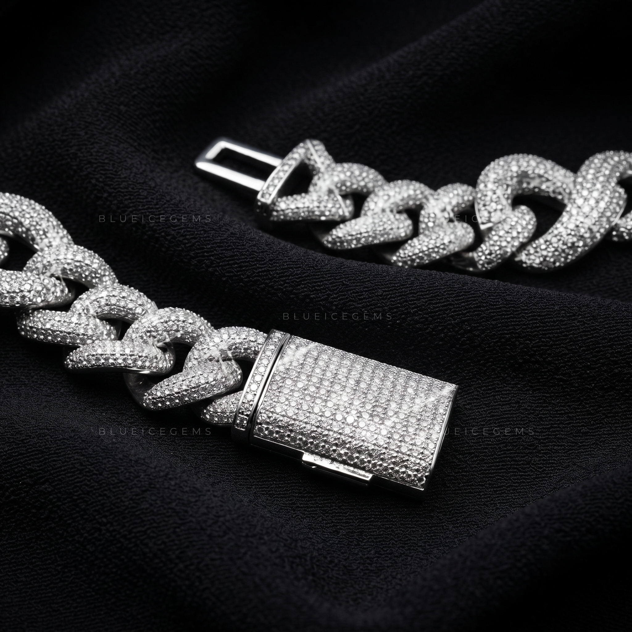 Infinite Majesty Link Chain