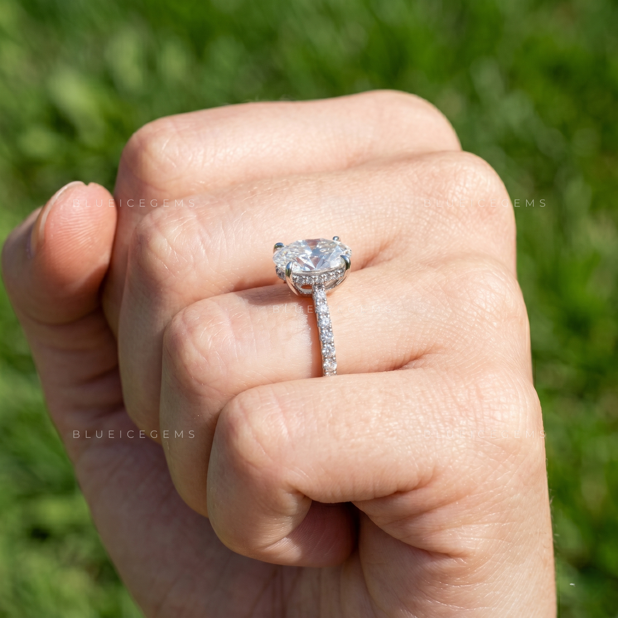The "Infinite Radiance" Oval Halo: A D-Color Perfection Dream