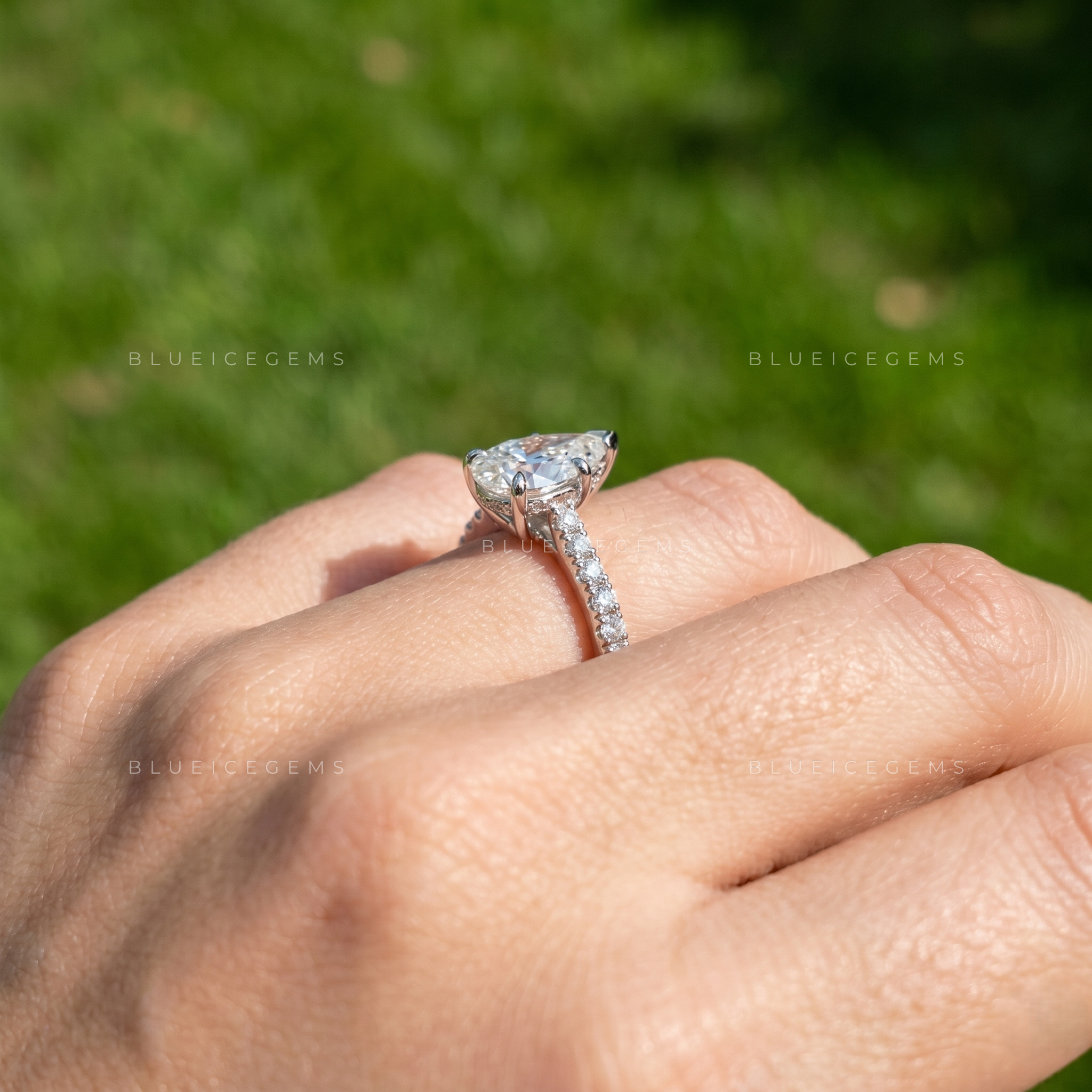 Graceful Radiance Pear Cut Solitaire Engagement Ring with Brilliant Accent Stones Anniversary Promise Band