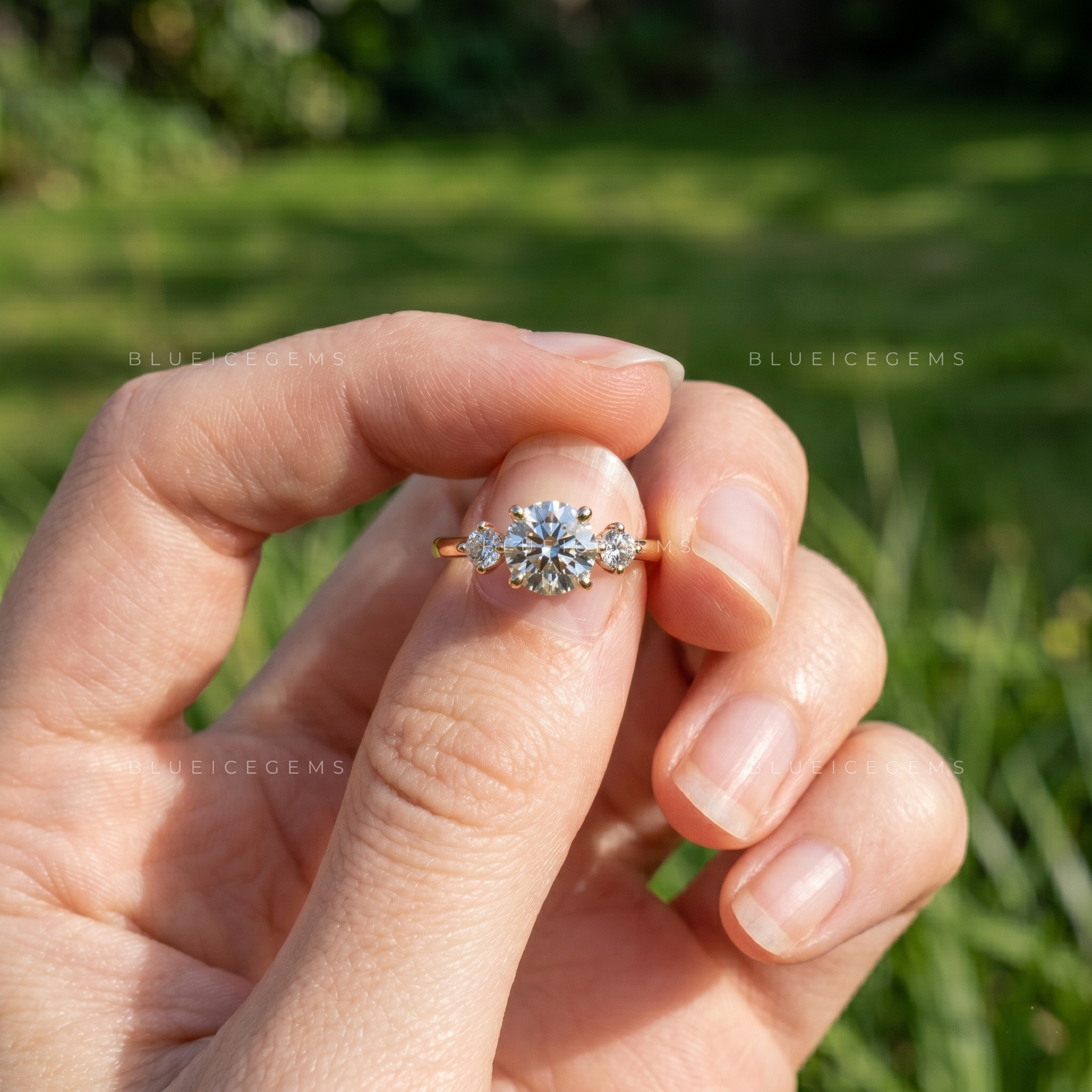 Everlasting Brilliance Round Cut Pavé Engagement Ring