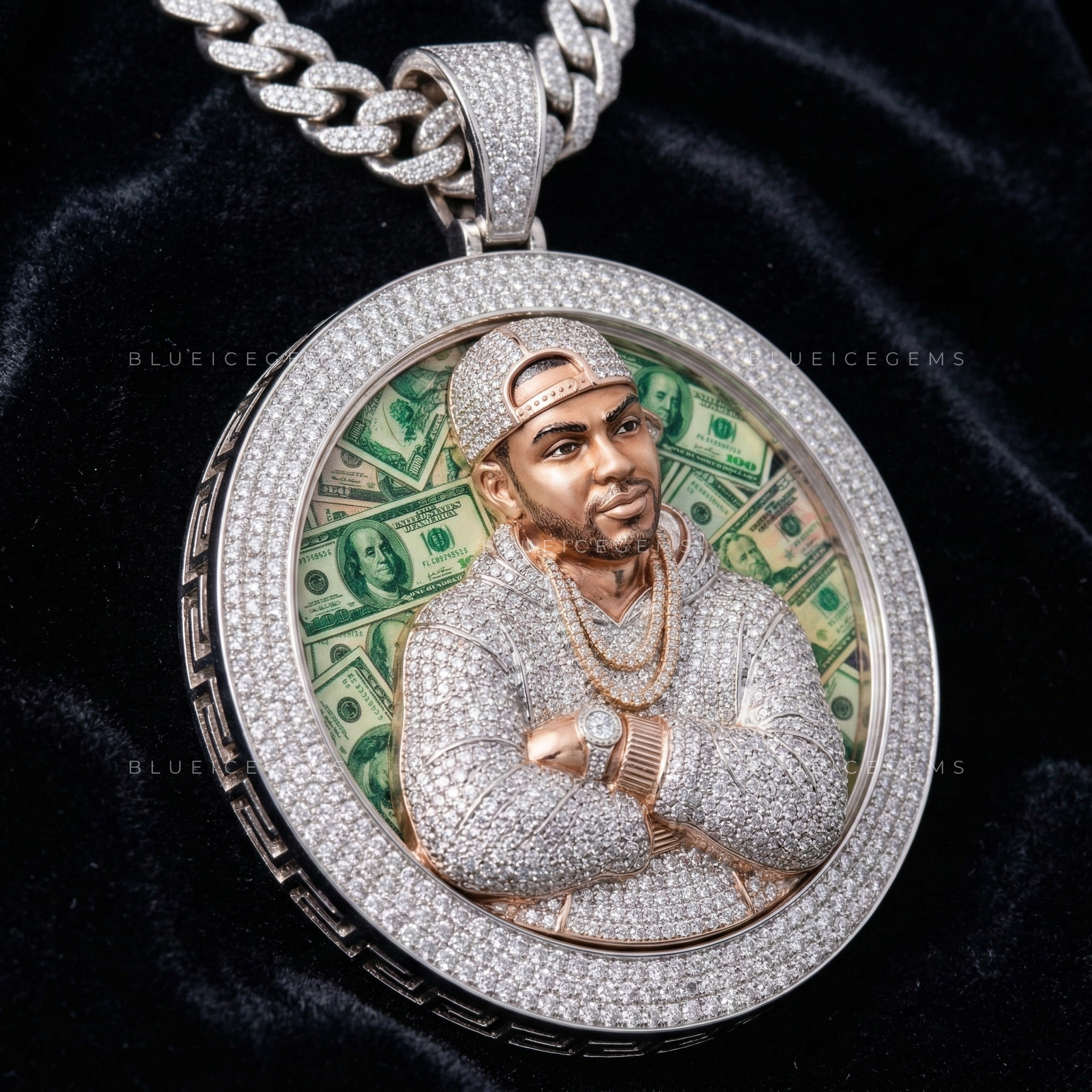 The "Legacy Medallion": 3D Portrait & High-Stakes Cash Sovereign