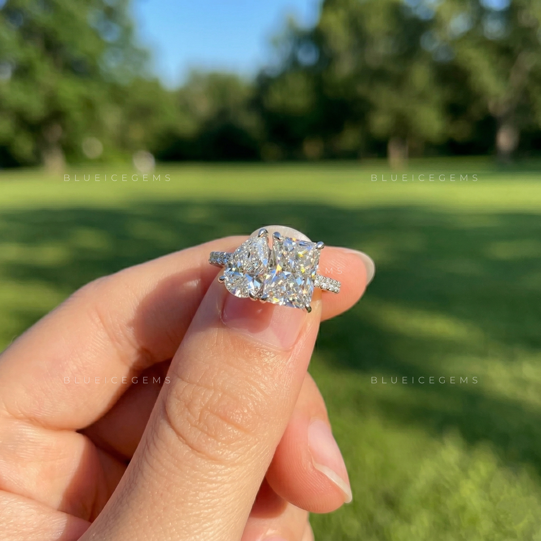 Modern Muse Pear and Radiant Toi Et Moi Ring