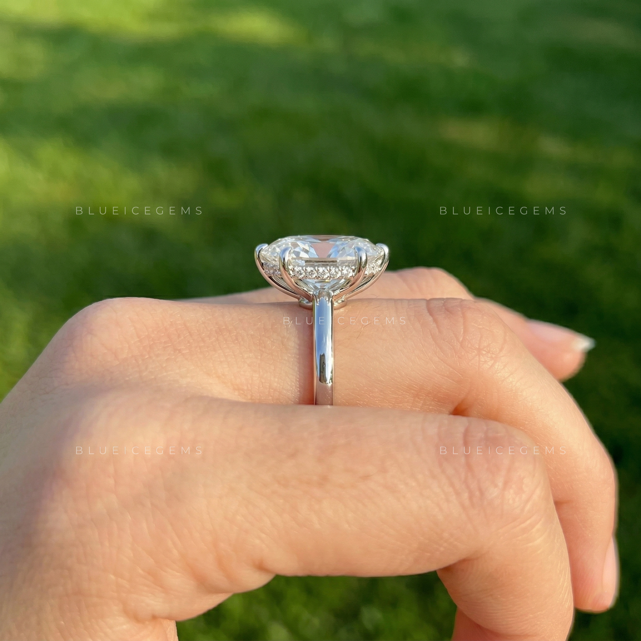 Grandeur Persona Moval Cut Lab-Grown Diamond Solitaire Ring